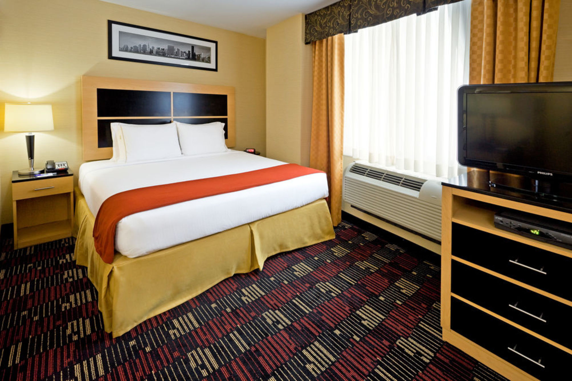 Holiday Inn Express NEW YORK CITY-WALL STREET by IHG 1