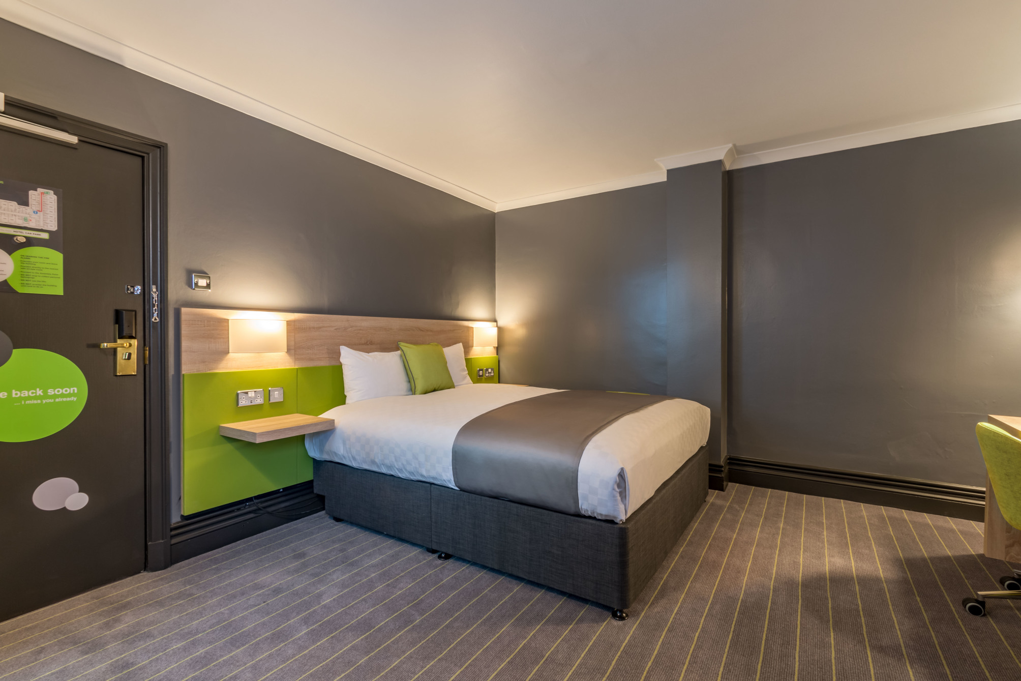  Express King Room