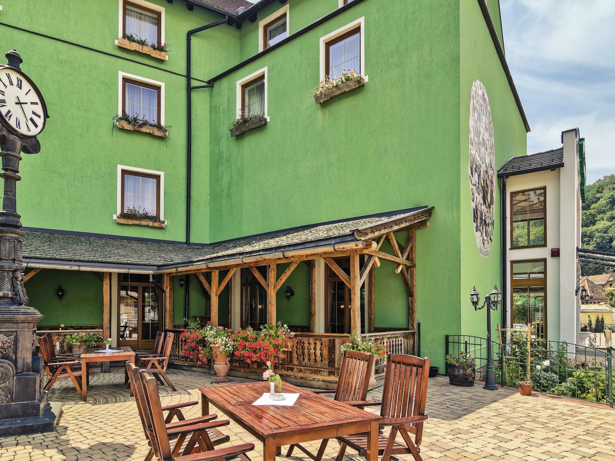 Mercure Sighisoara Binderbubi Hotel & Spa 1