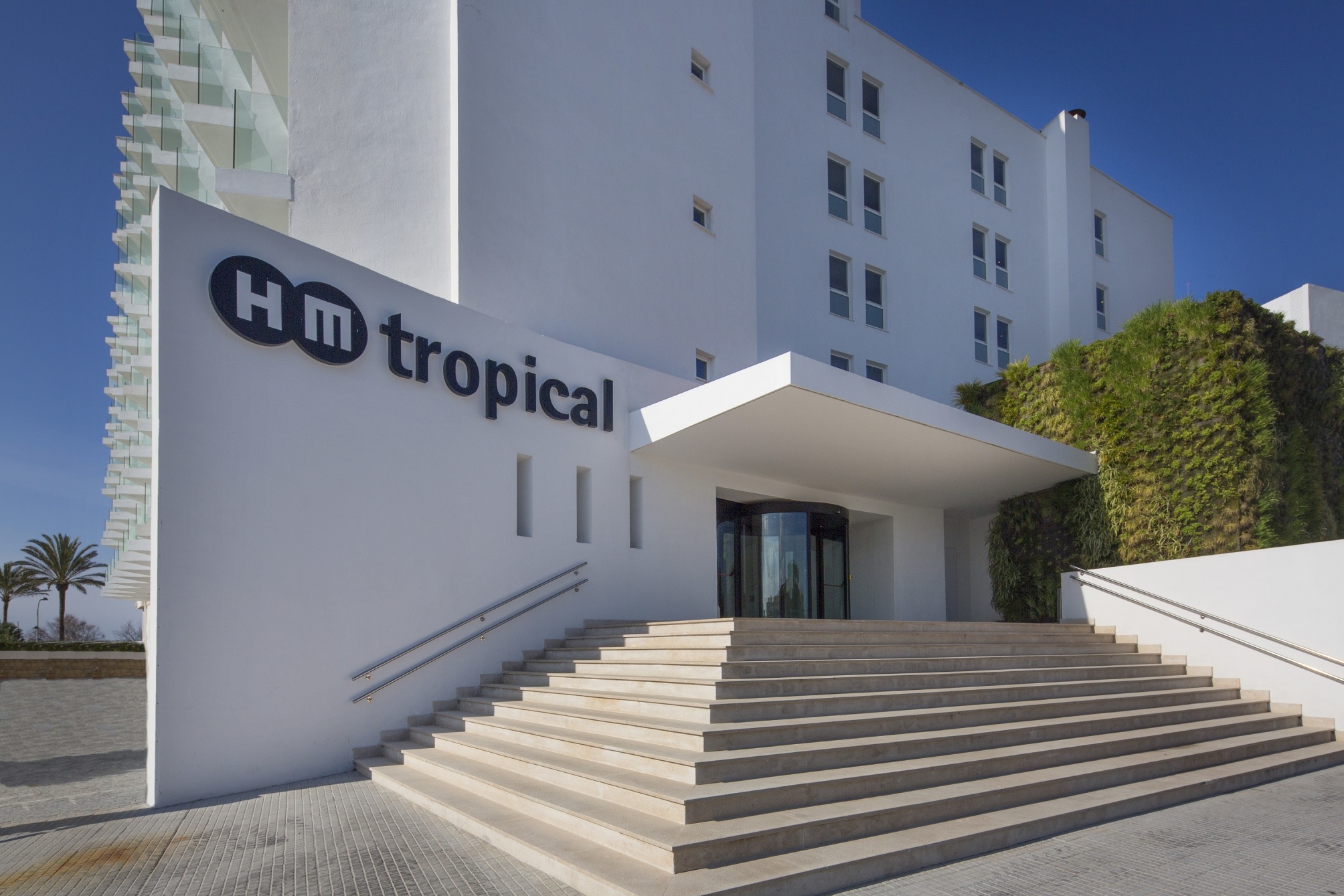 HM Tropical 2