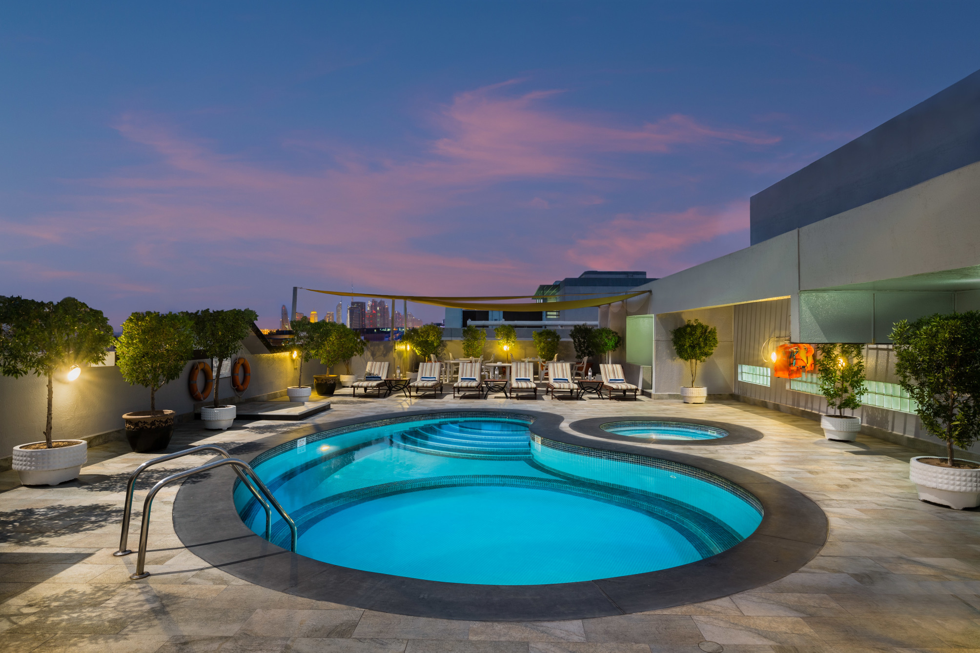 Savoy Park Hotel Apartments 1