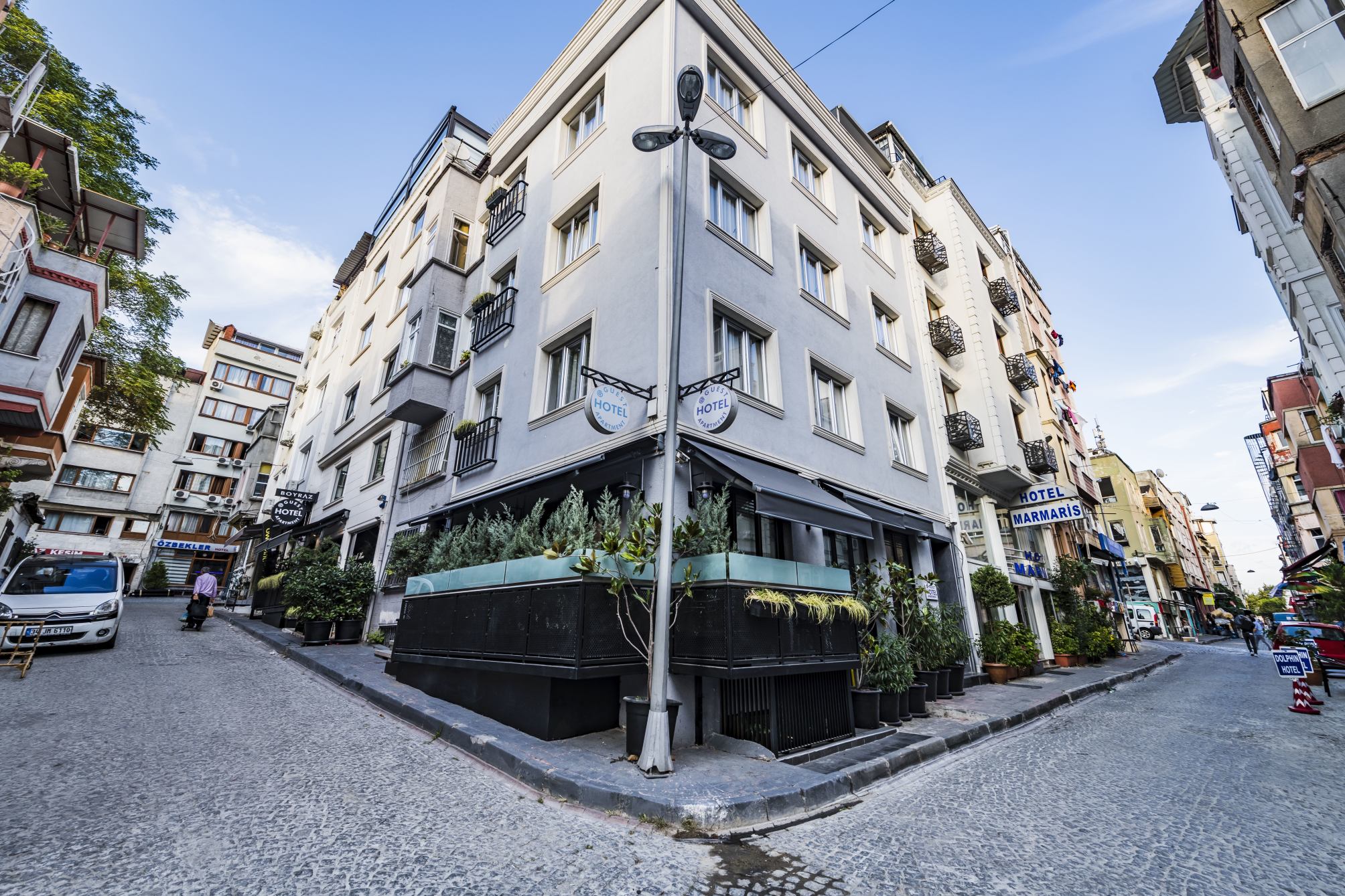 BGuest Hotel & Residence 1