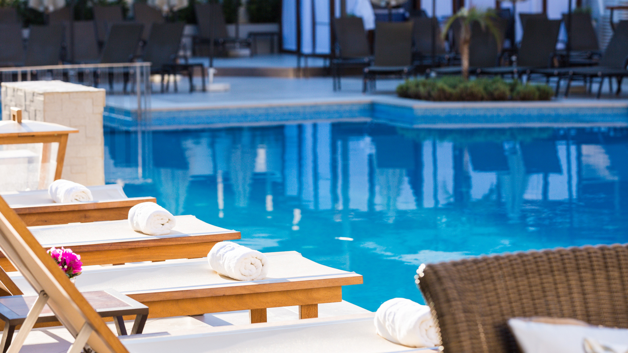 Theartemis Palace 2