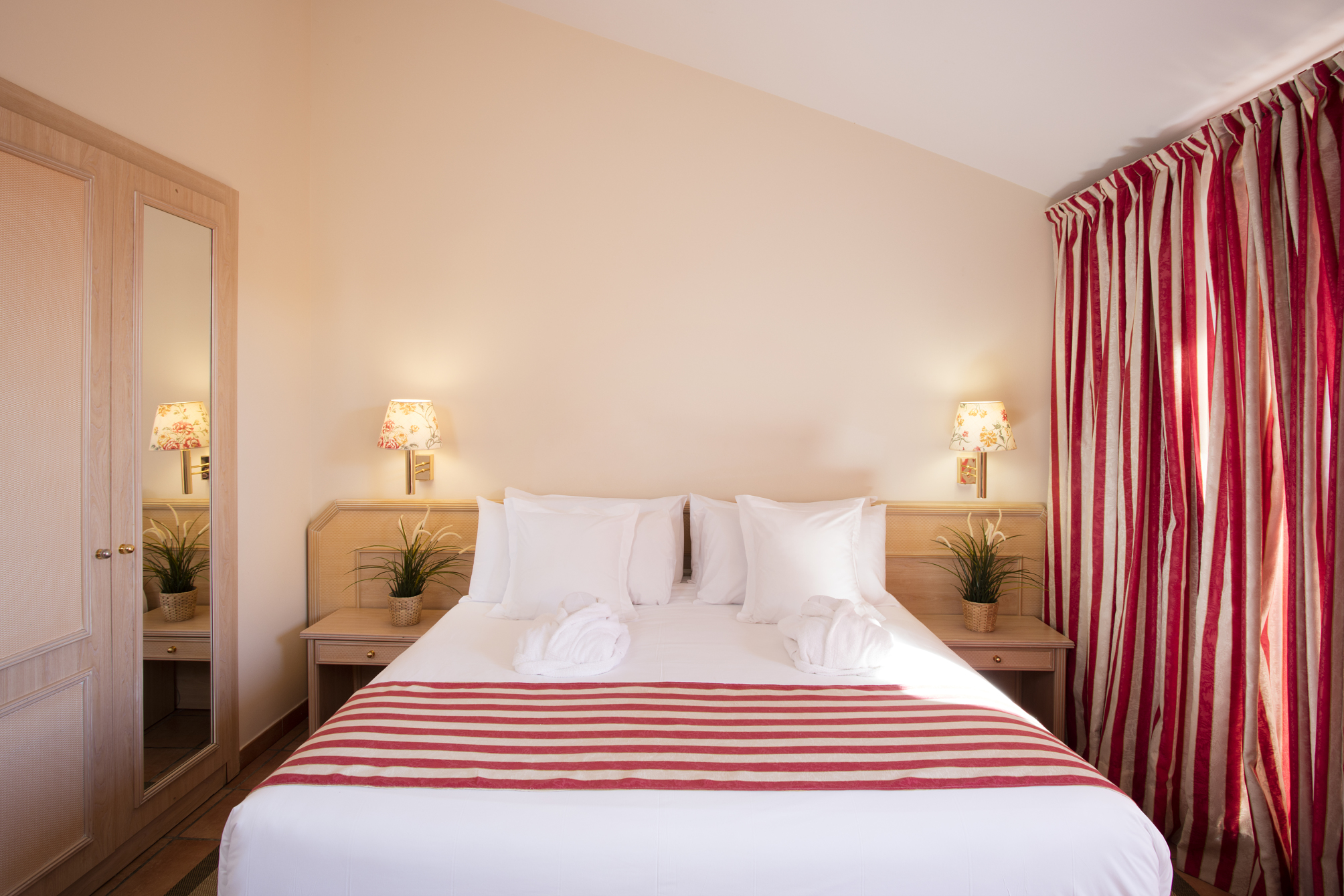 Luna Club Hotel Yoga & Spa 4Sup 2