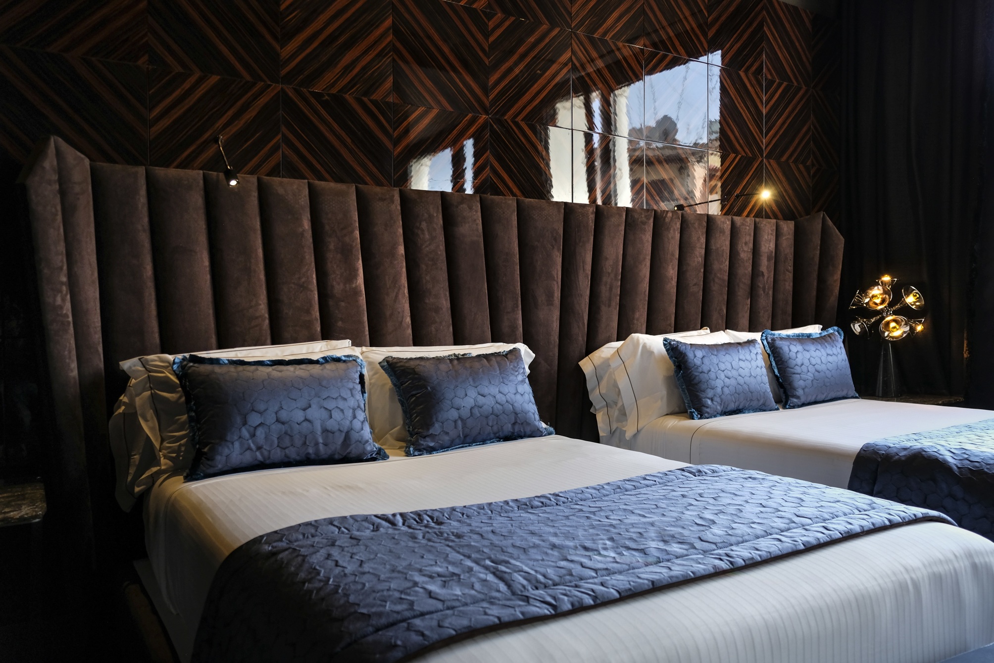 U-Visionary Roma Hotel 2