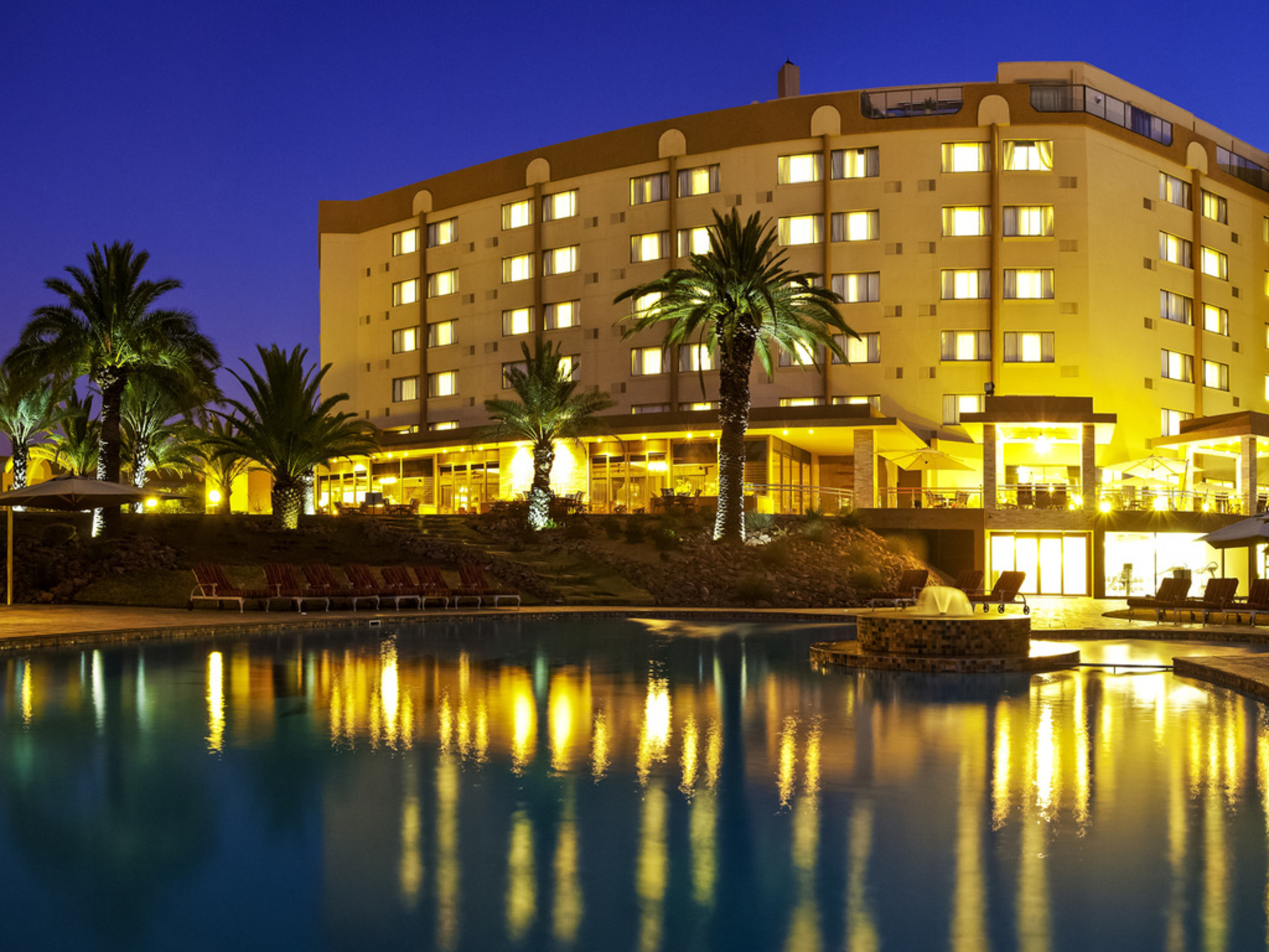 Mövenpick Hotel Windhoek 1