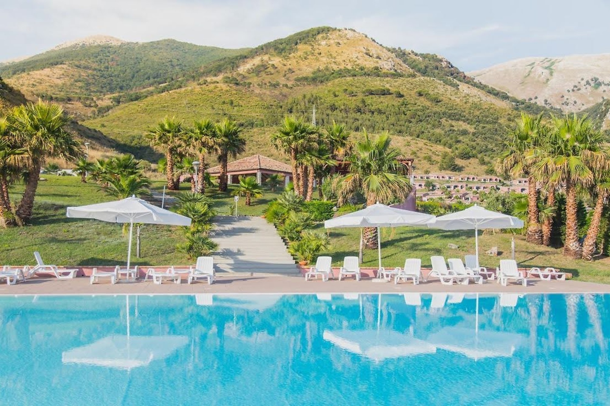 Nelema Beach Arco Magno Resort 1