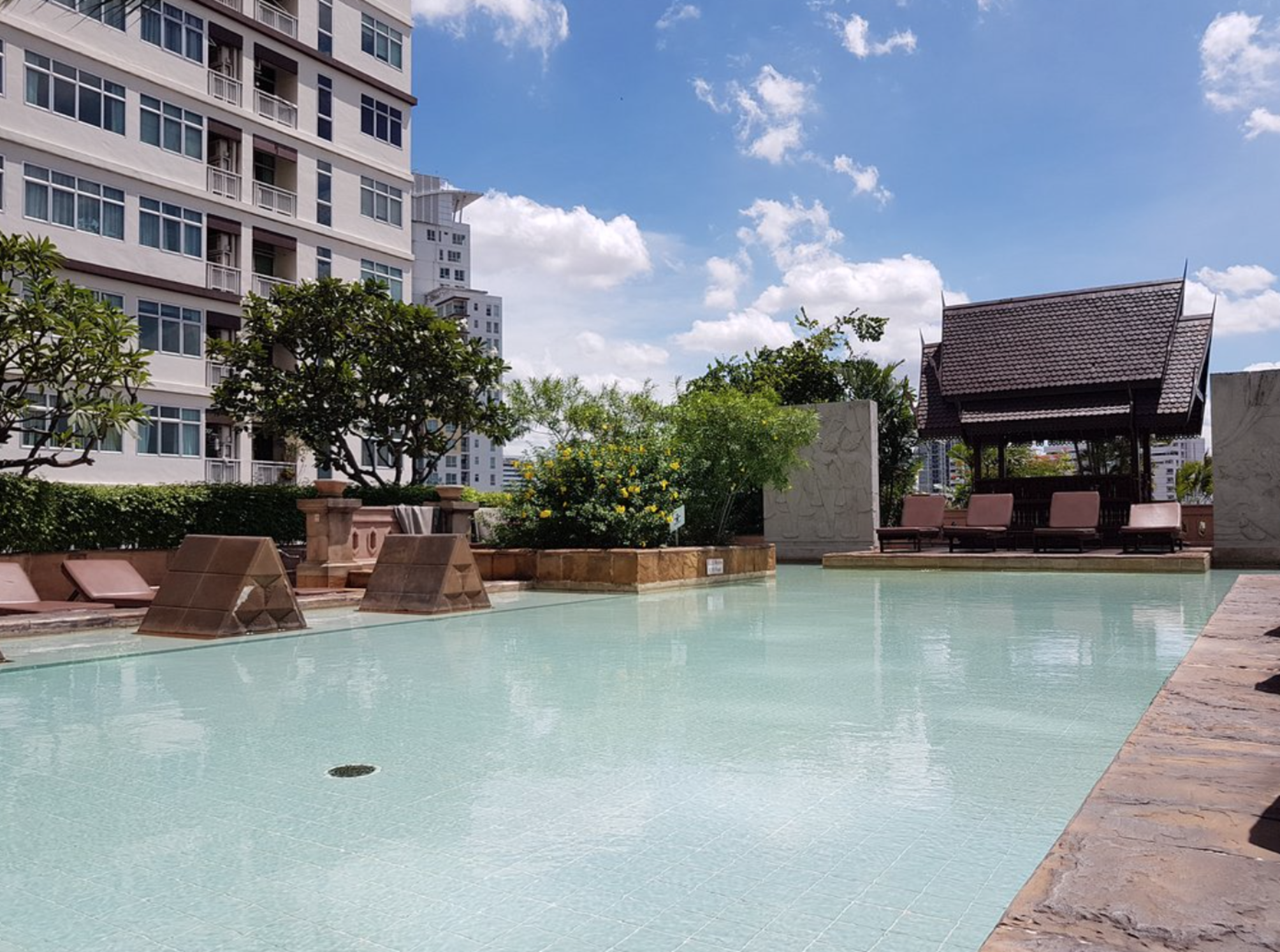 Century Park Hotel 1