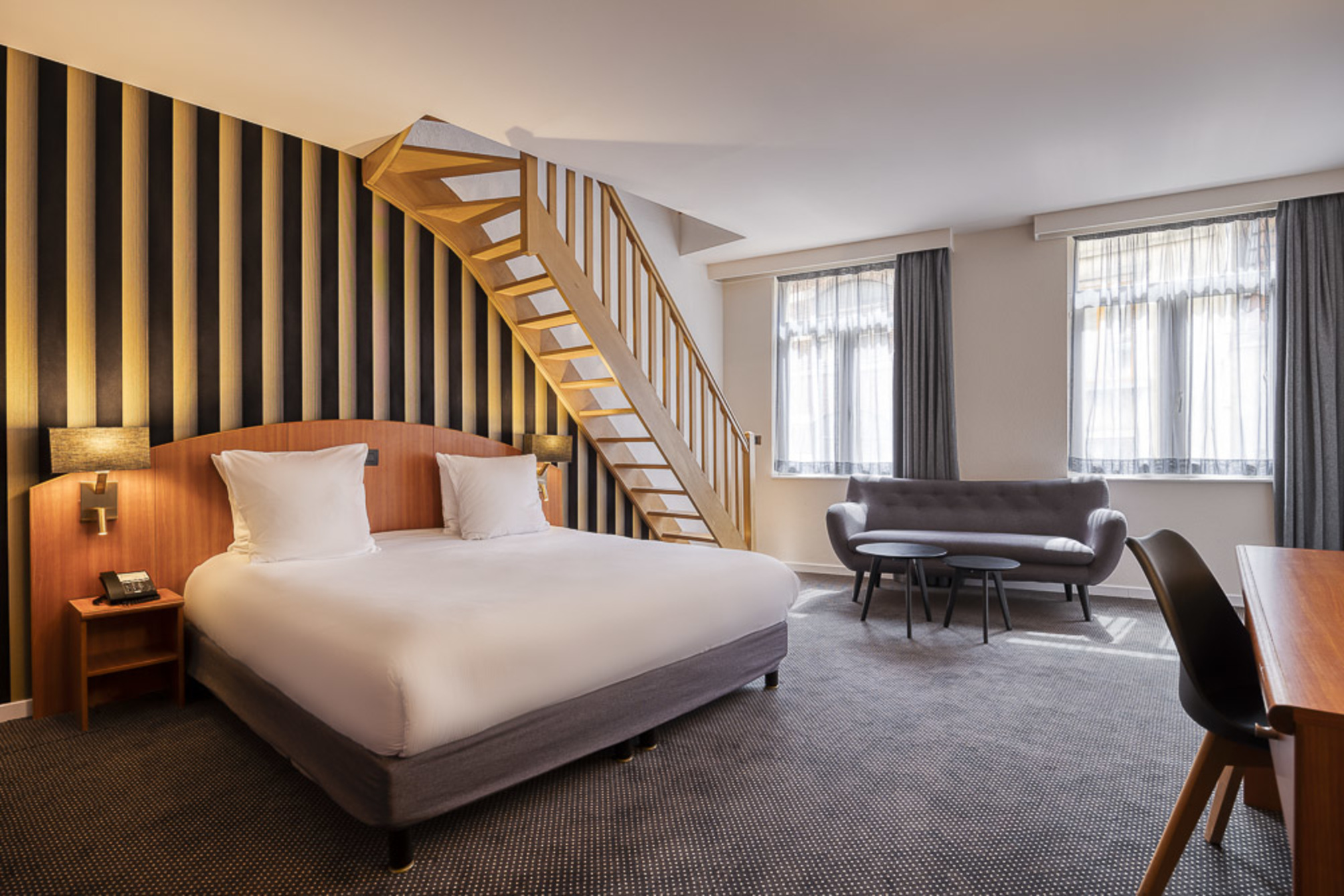Aris Grand Place Hotel 1