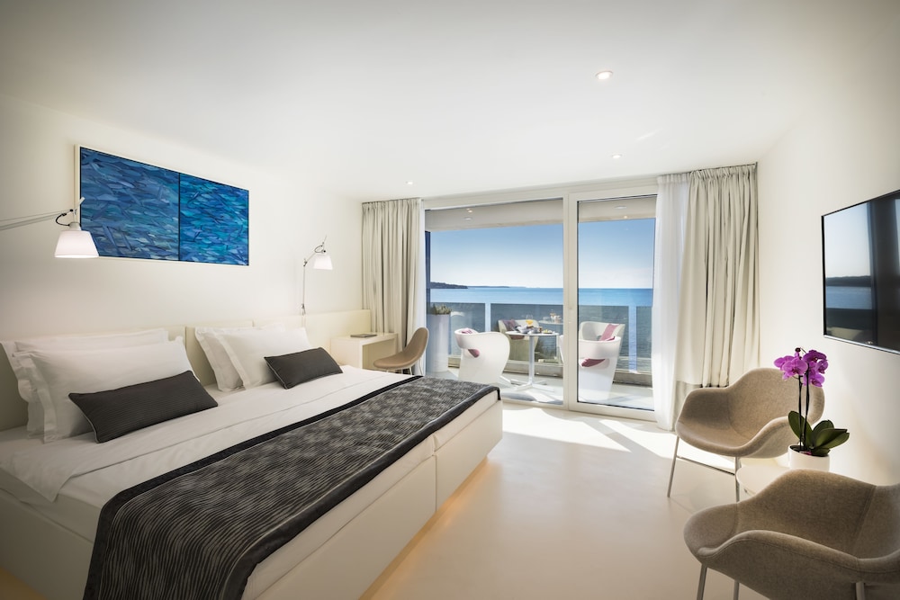 Vabriga – RIVALMARE BEACH Boutique Hotel
