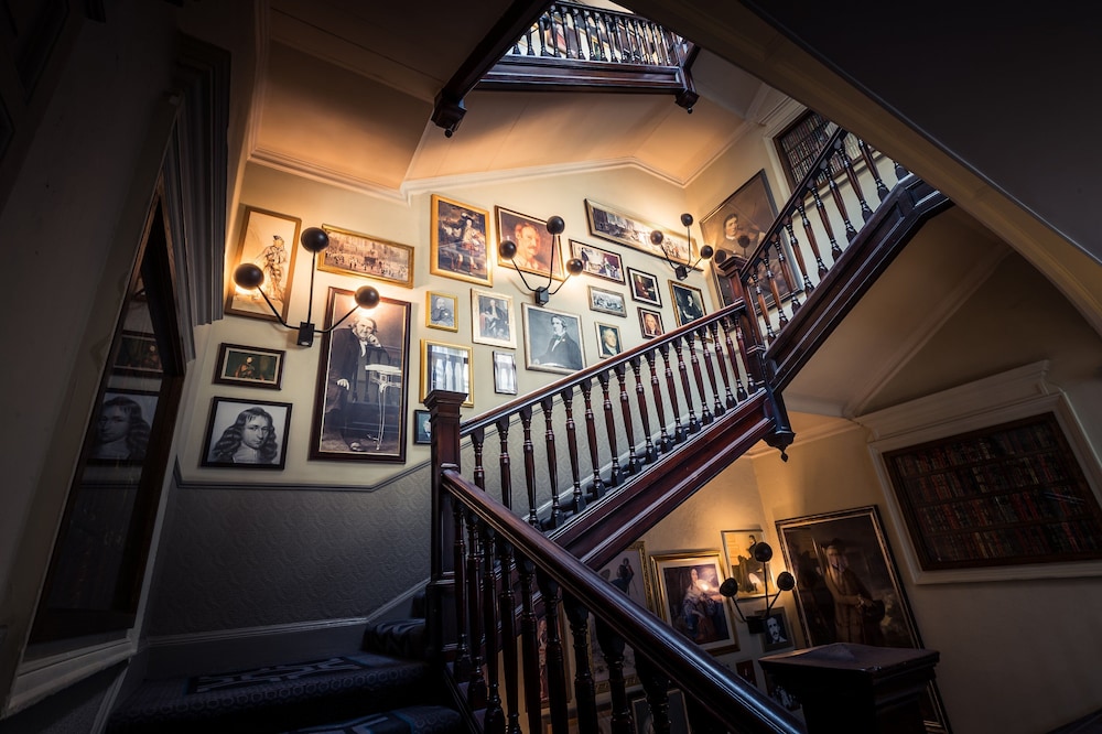 Hotel Indigo EDINBURGH – PRINCES STREET by IHG