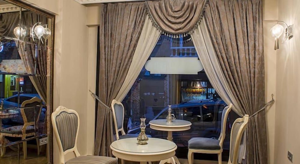 Nacre Residence