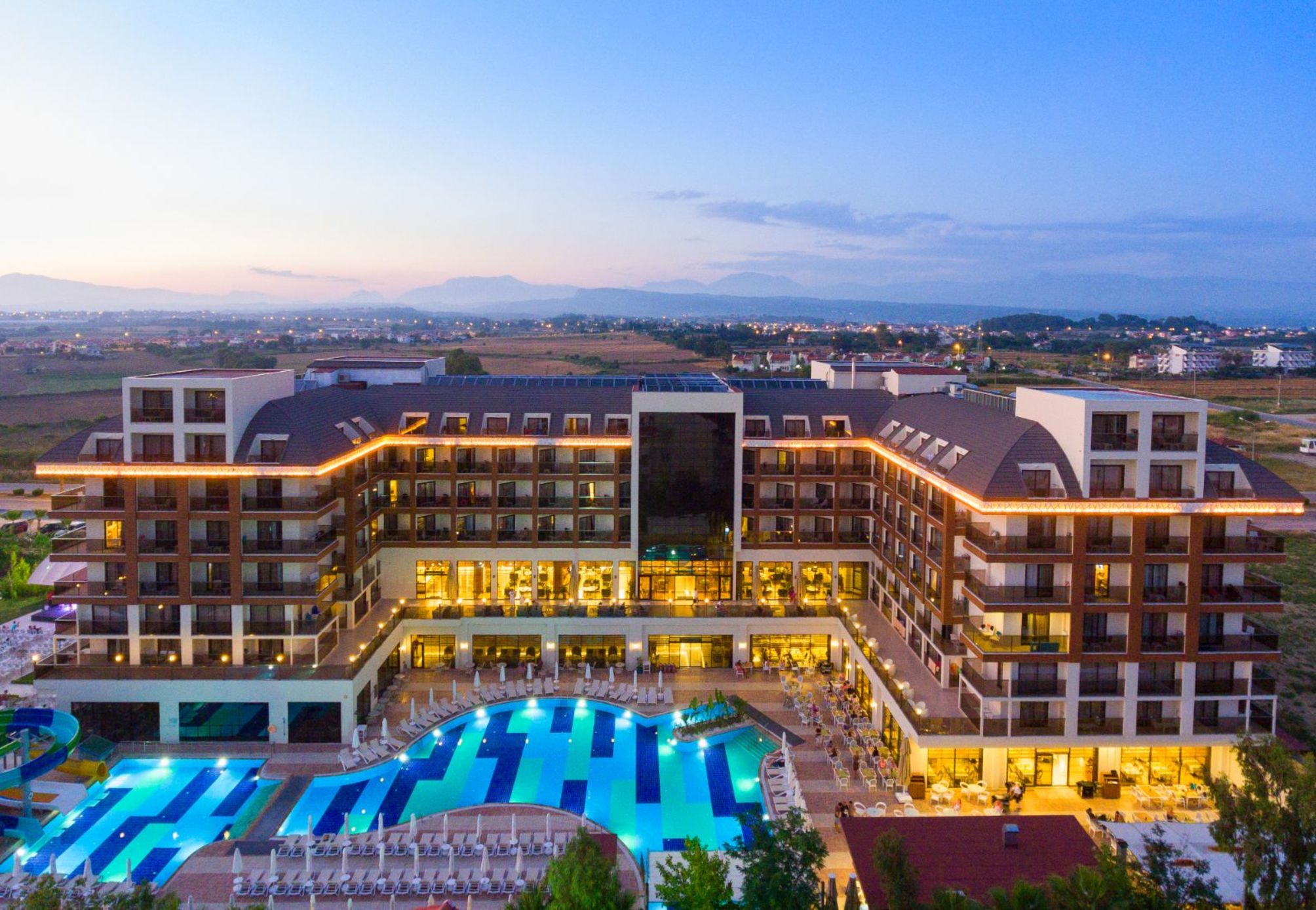 Glamour Resort & SPA 1
