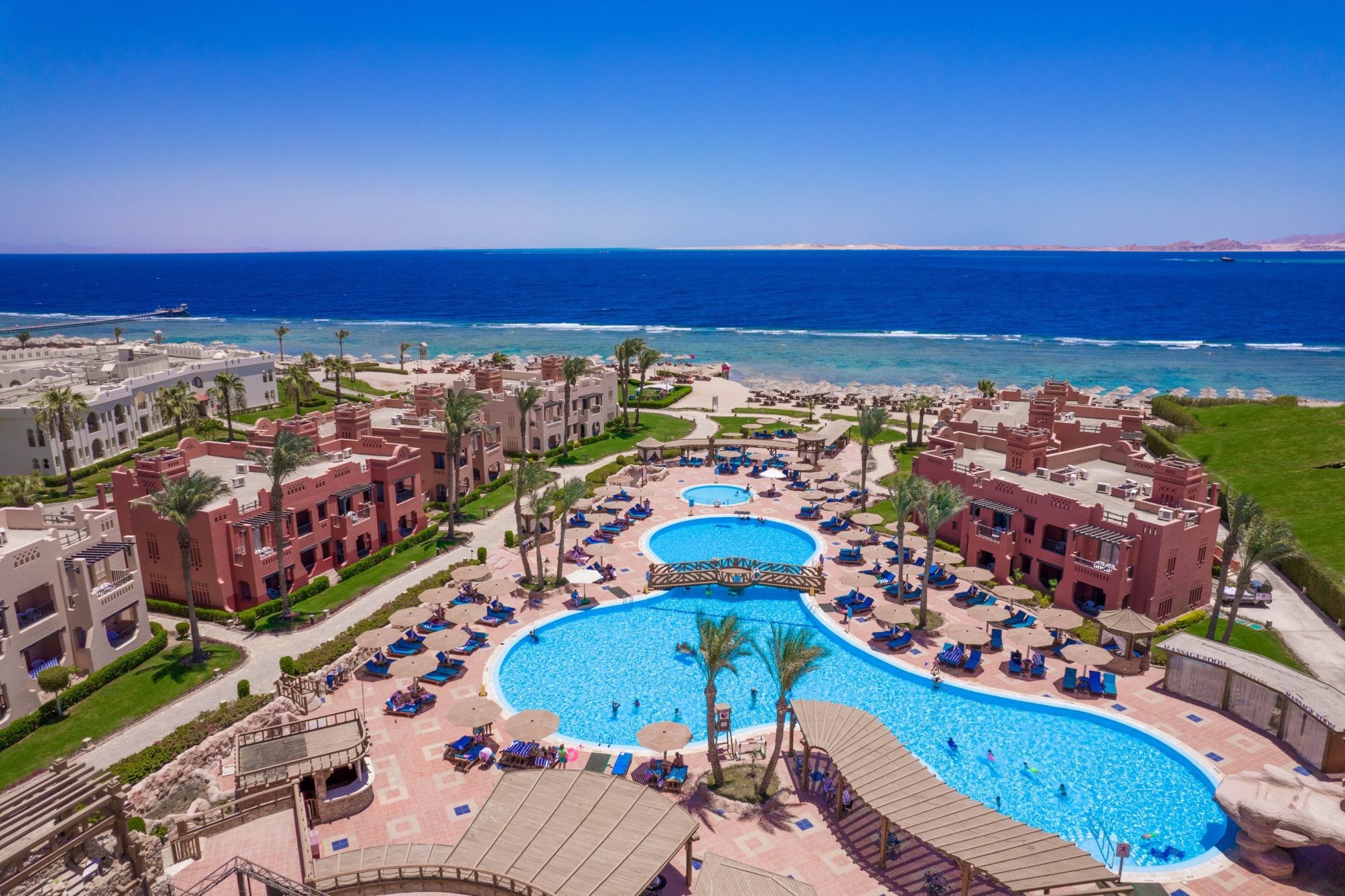 Charmillion Sea Life Resort 1