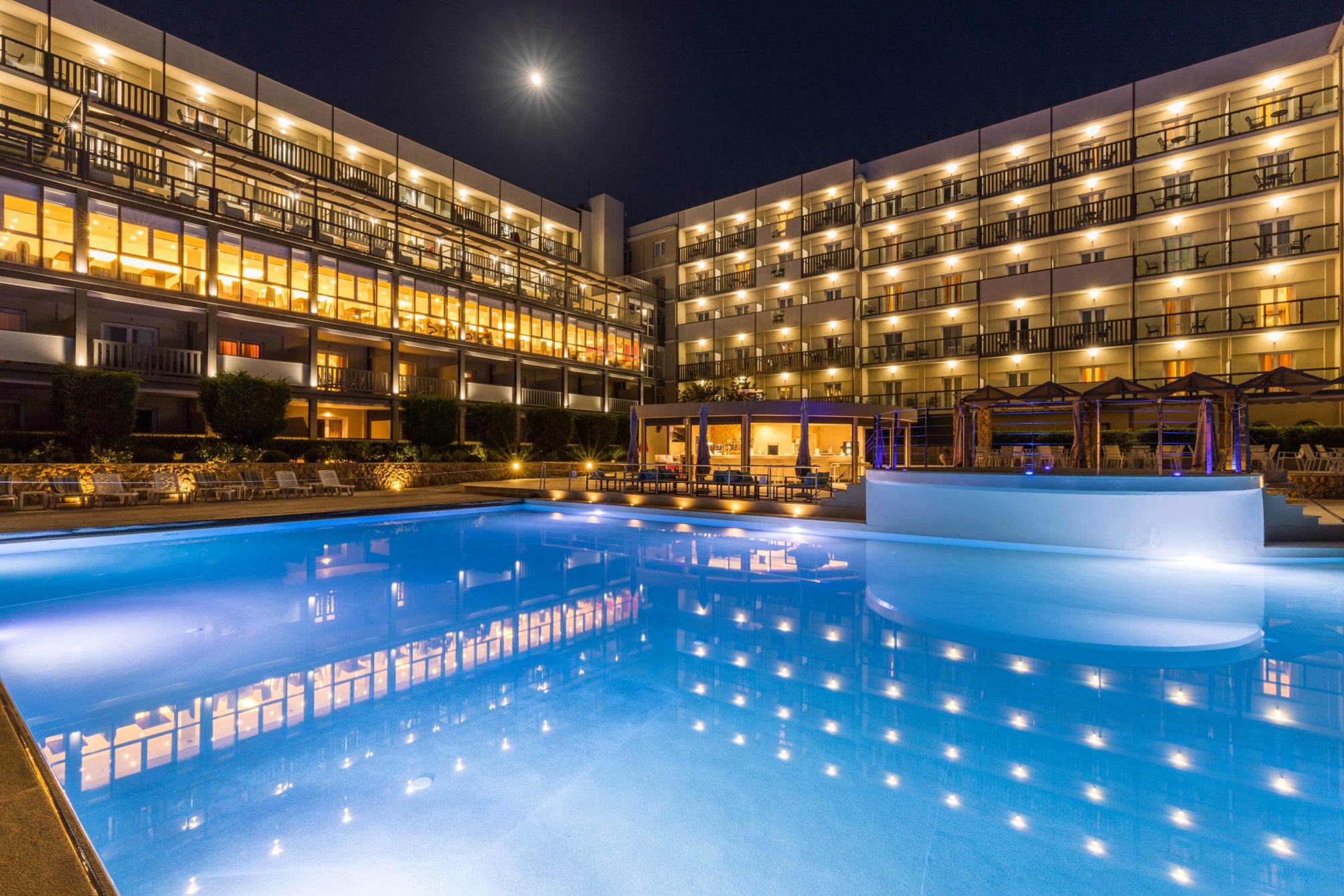 Ariti Grand Hotel 1