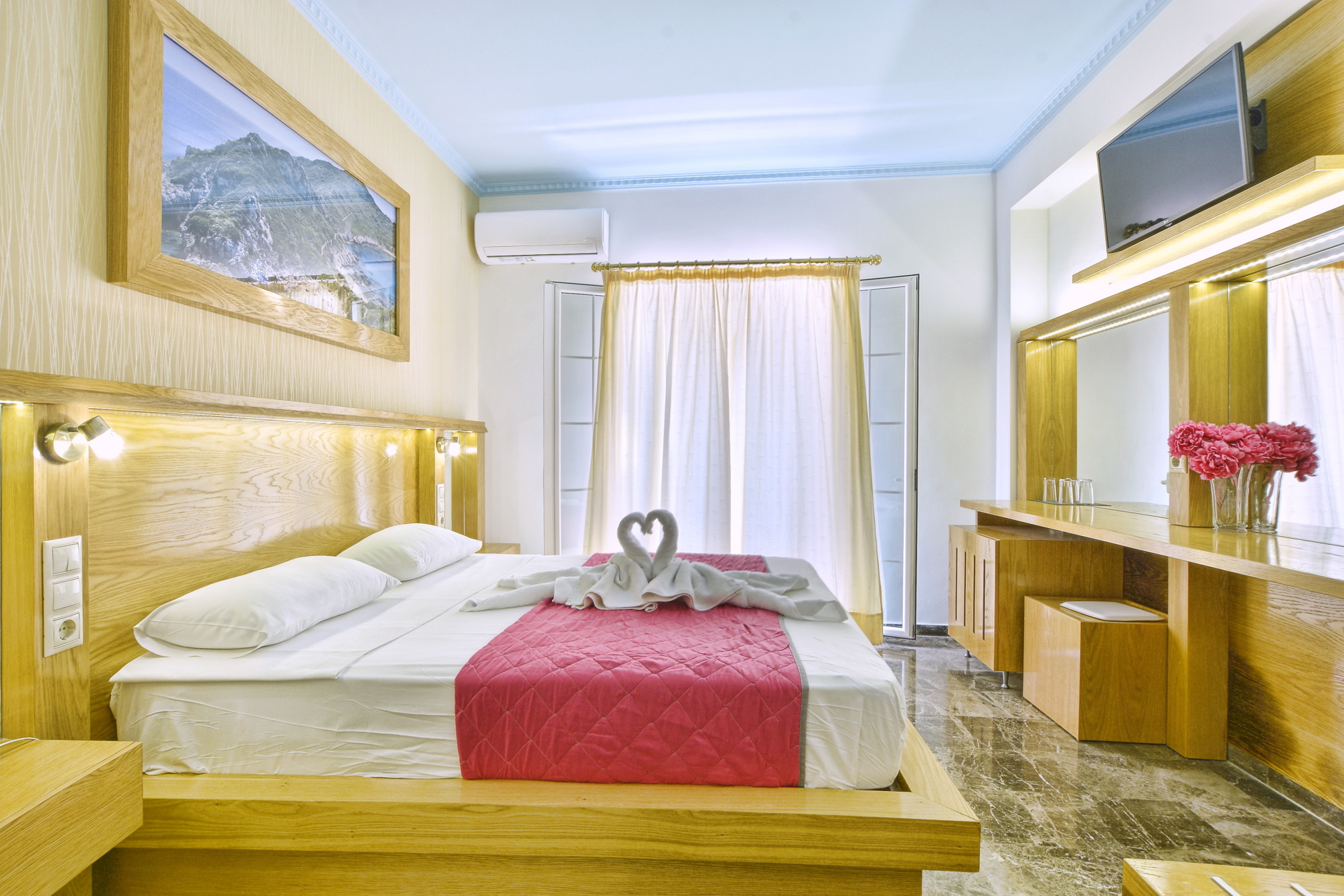 Double Room with Mountain View