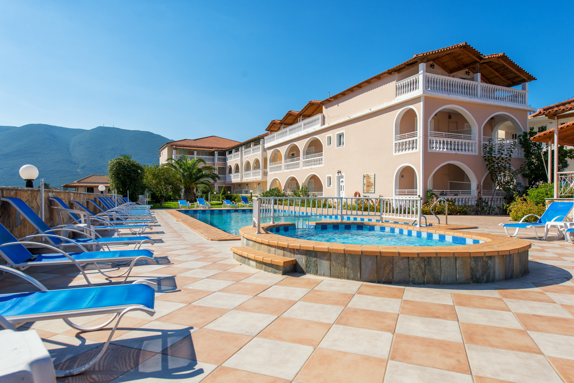 Plessas Palace 1
