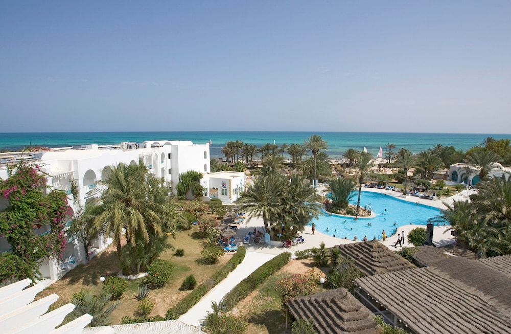 Golf Beach & Thalasso – Family & Couples