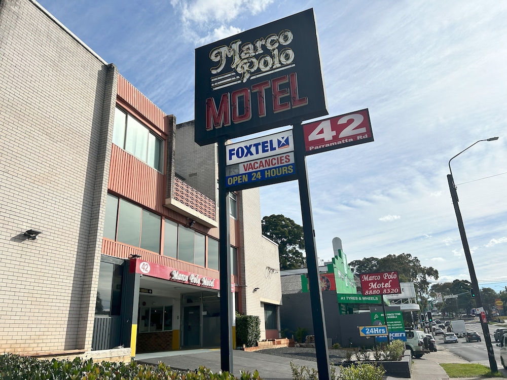 Marco Polo Motor Inn Sydney Hotel
