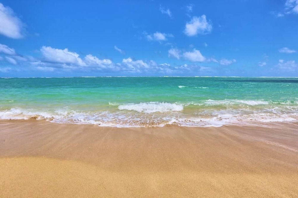 Stunning Views Best location in Hilo 2BR modern Condo