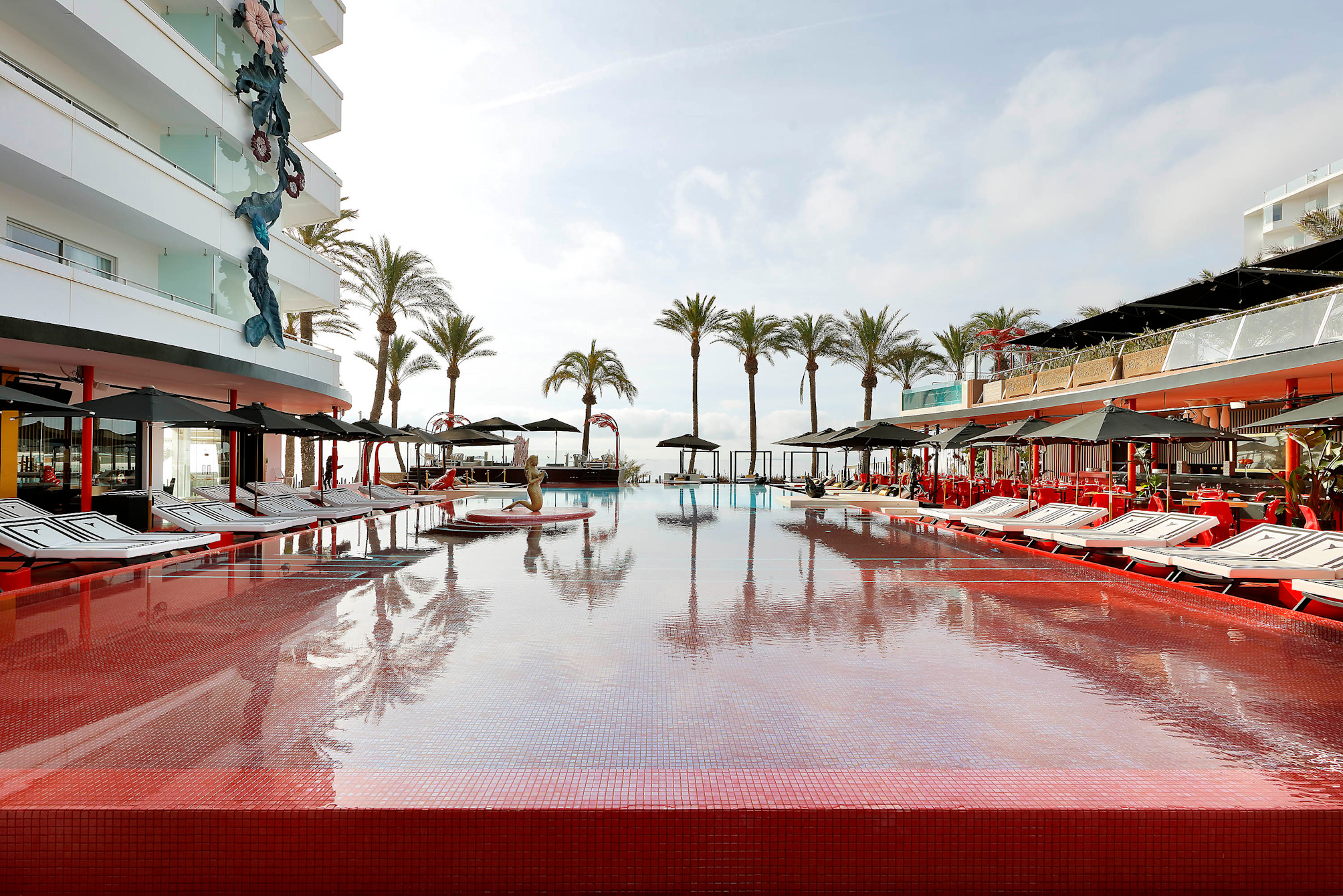 The Unexpected Ibiza Hotel - Ushuaïa Club entrance included 2