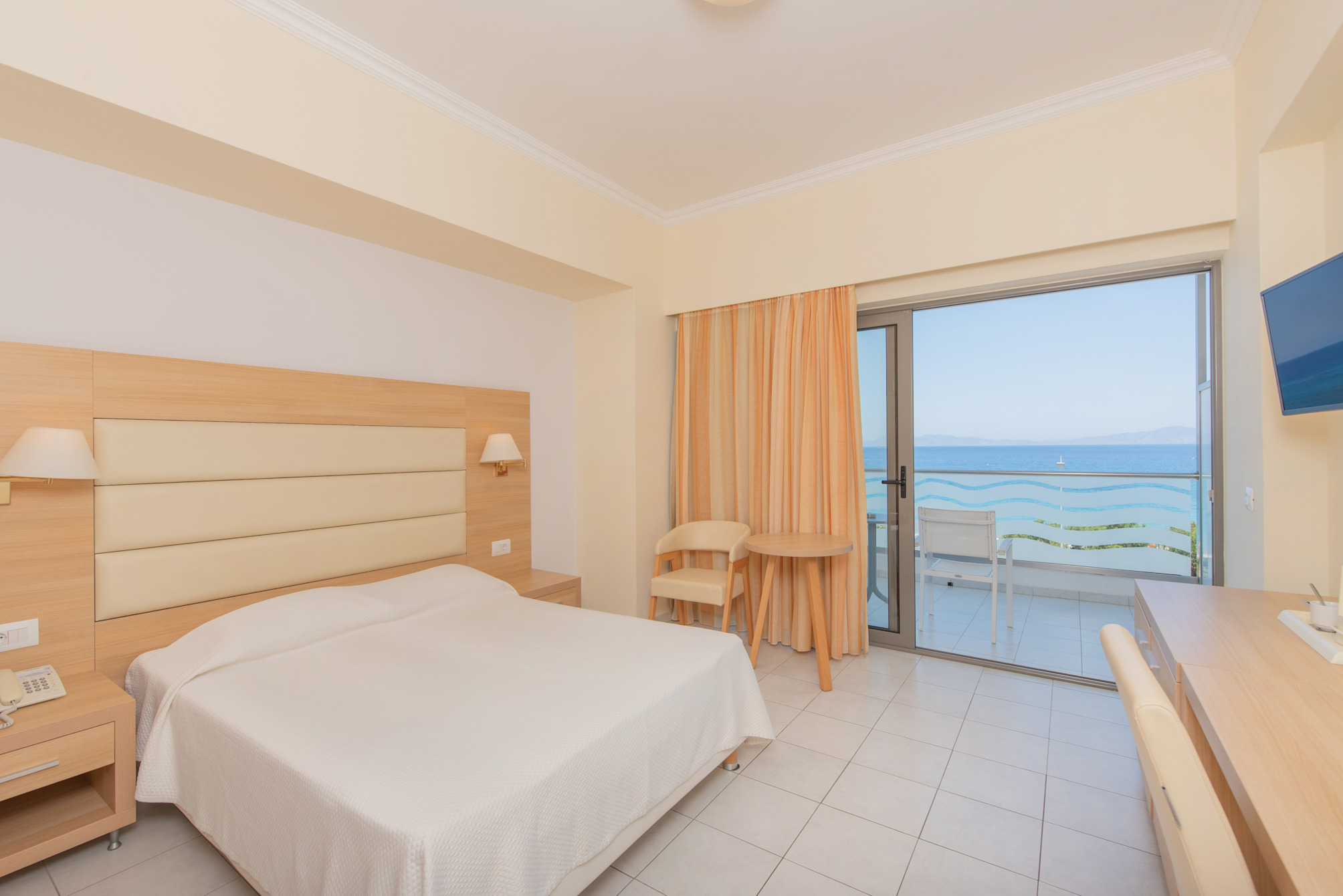 Doppelzimmer mit Meerblick