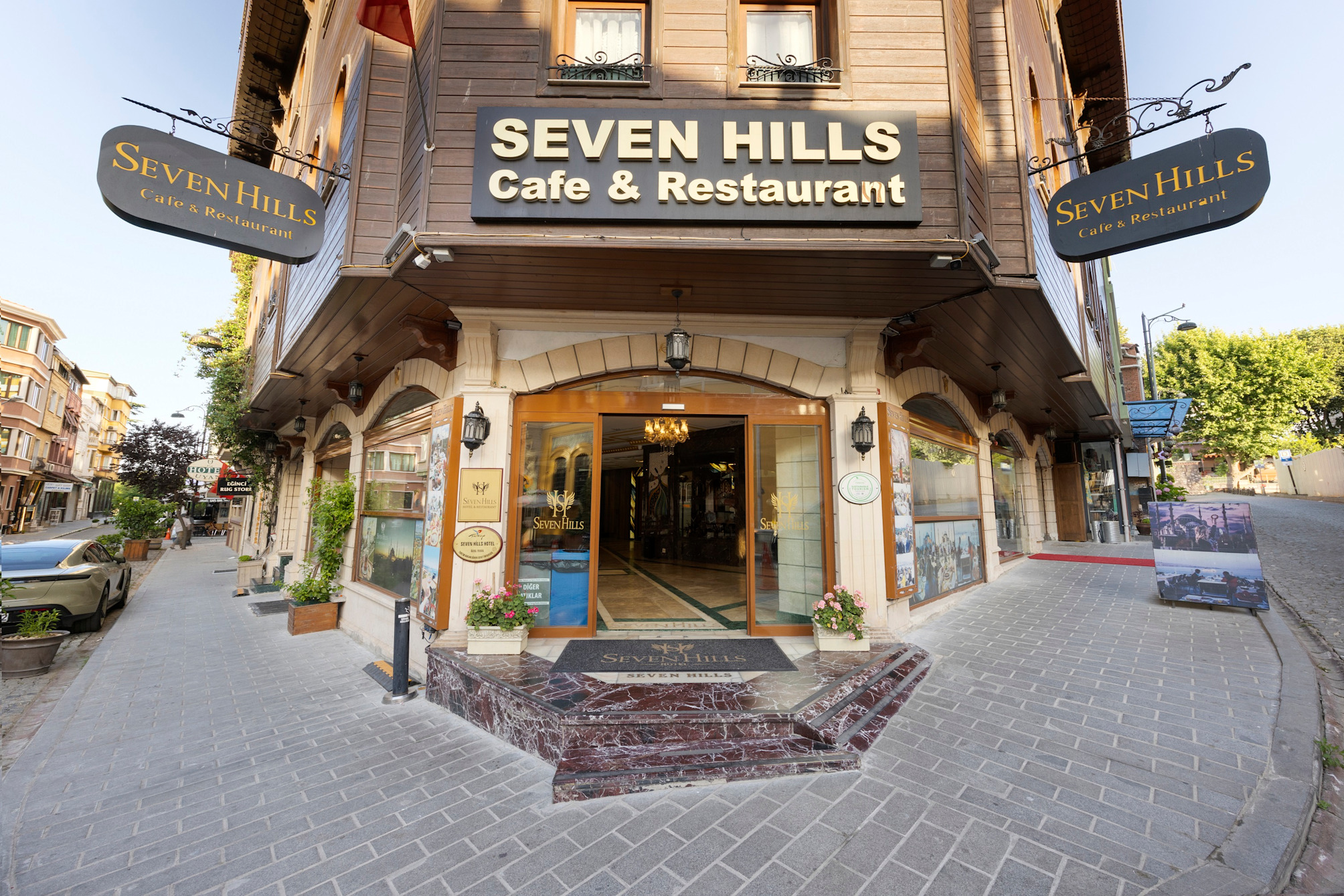 Seven Hills Hotel 2