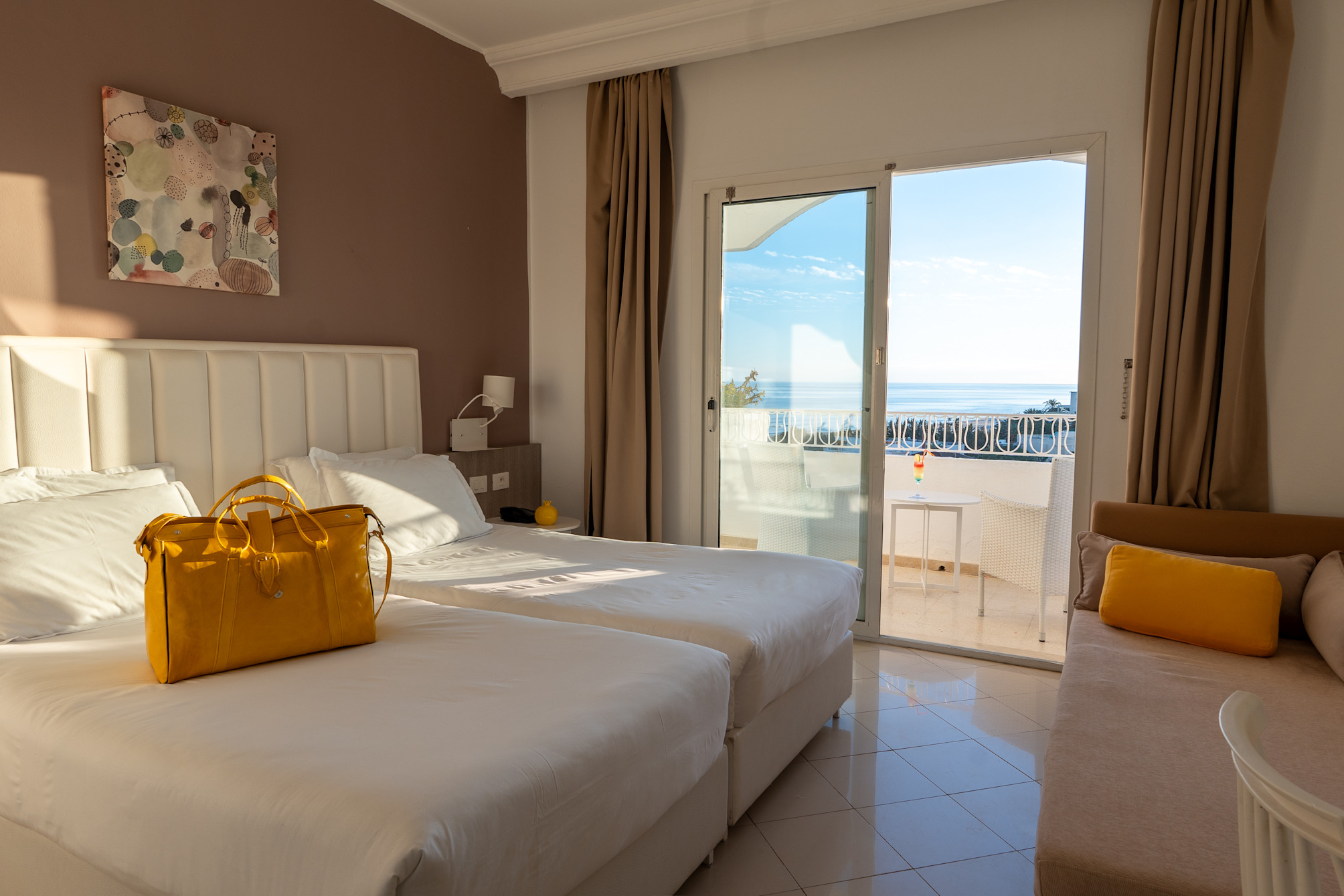 Golden Tulip President 2
