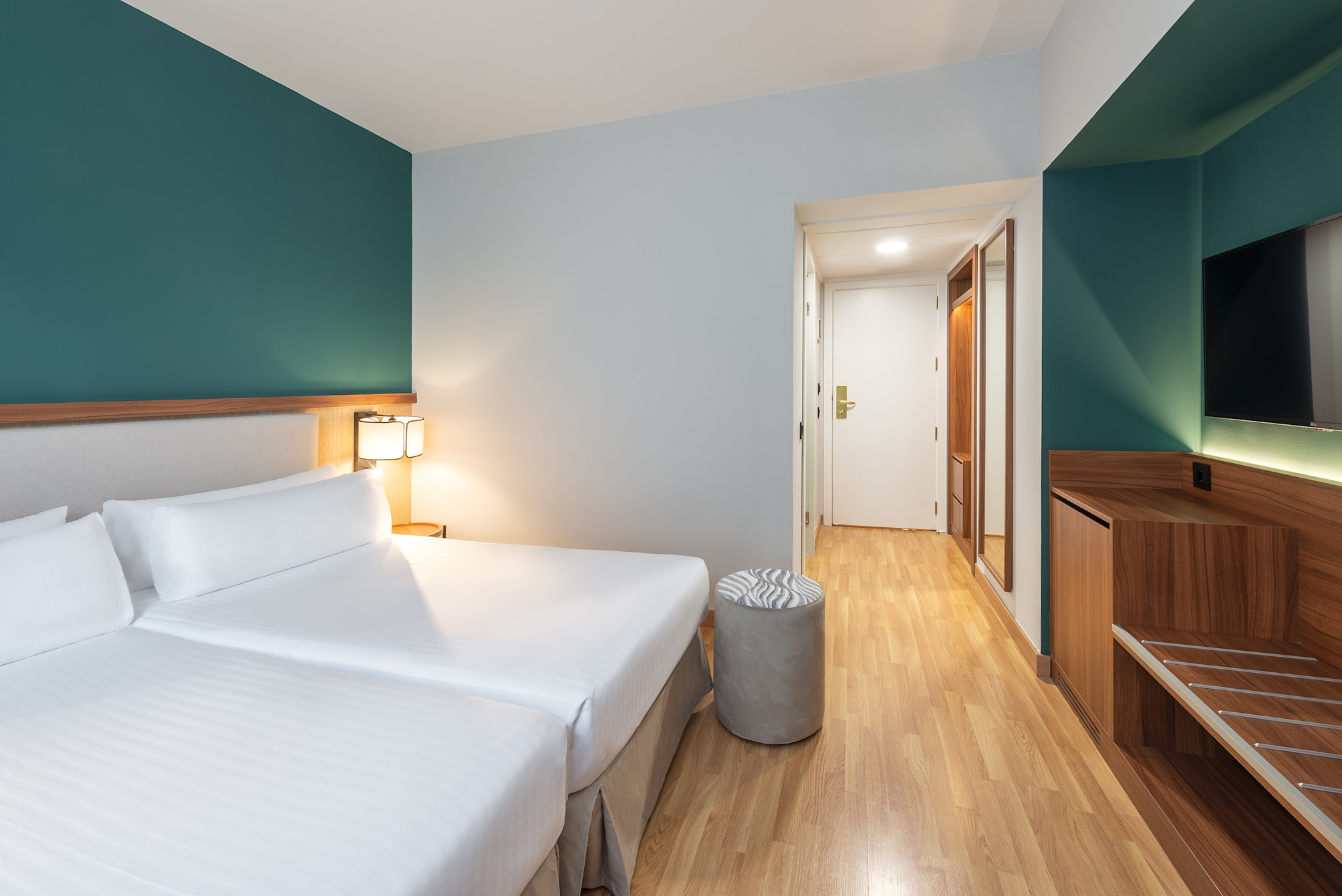 Standard Room Twin Beds