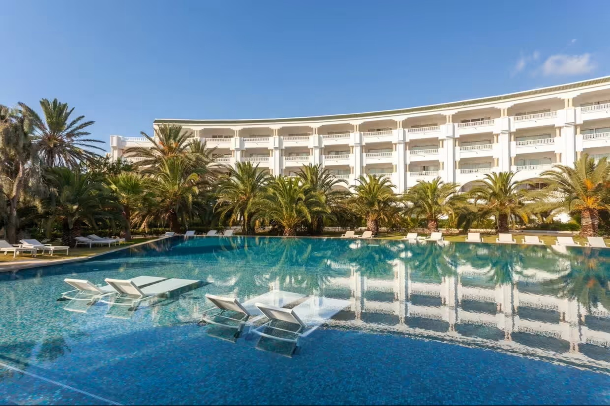 Tui Blue Oceana Suites 1