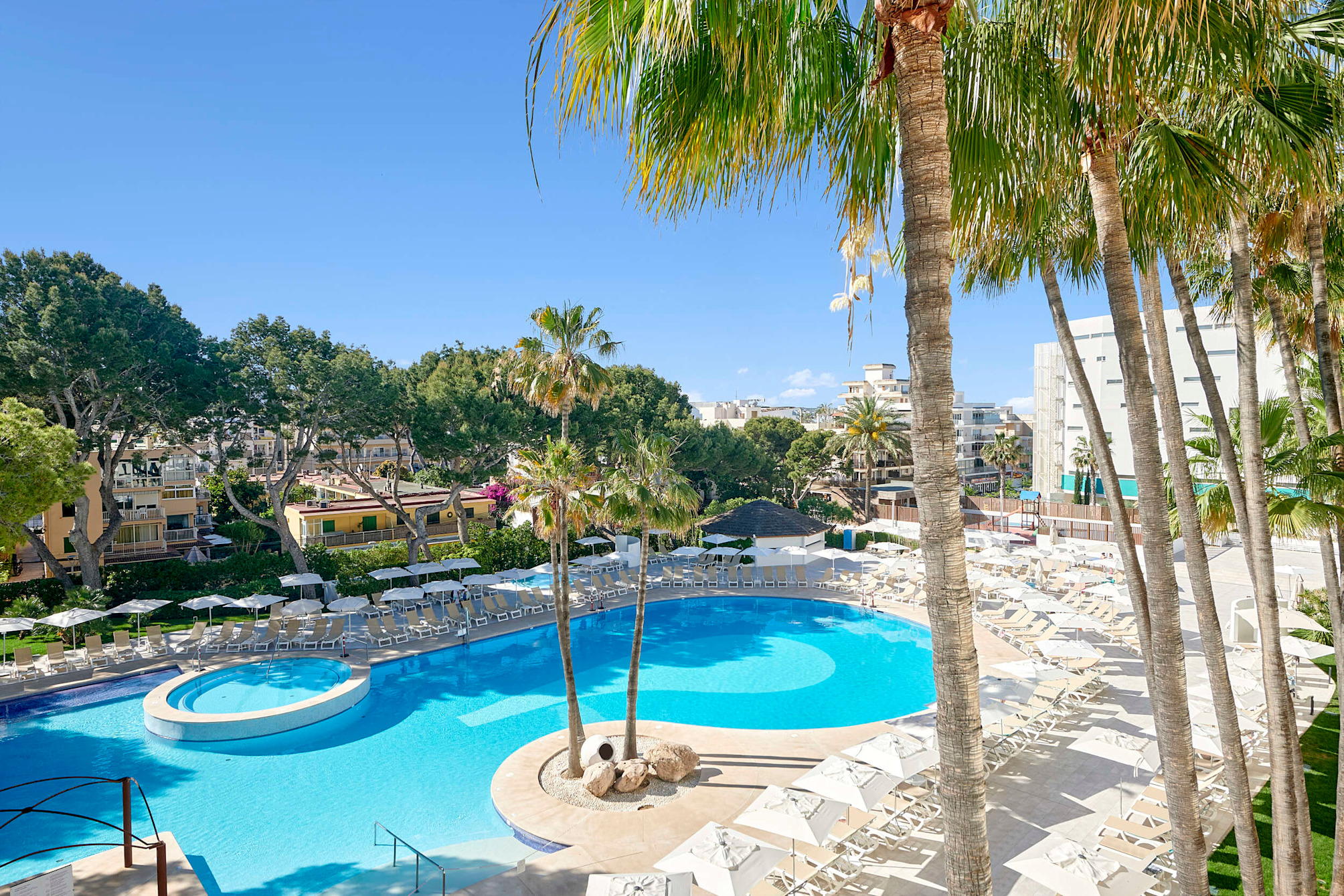 Iberostar Waves Cristina 1