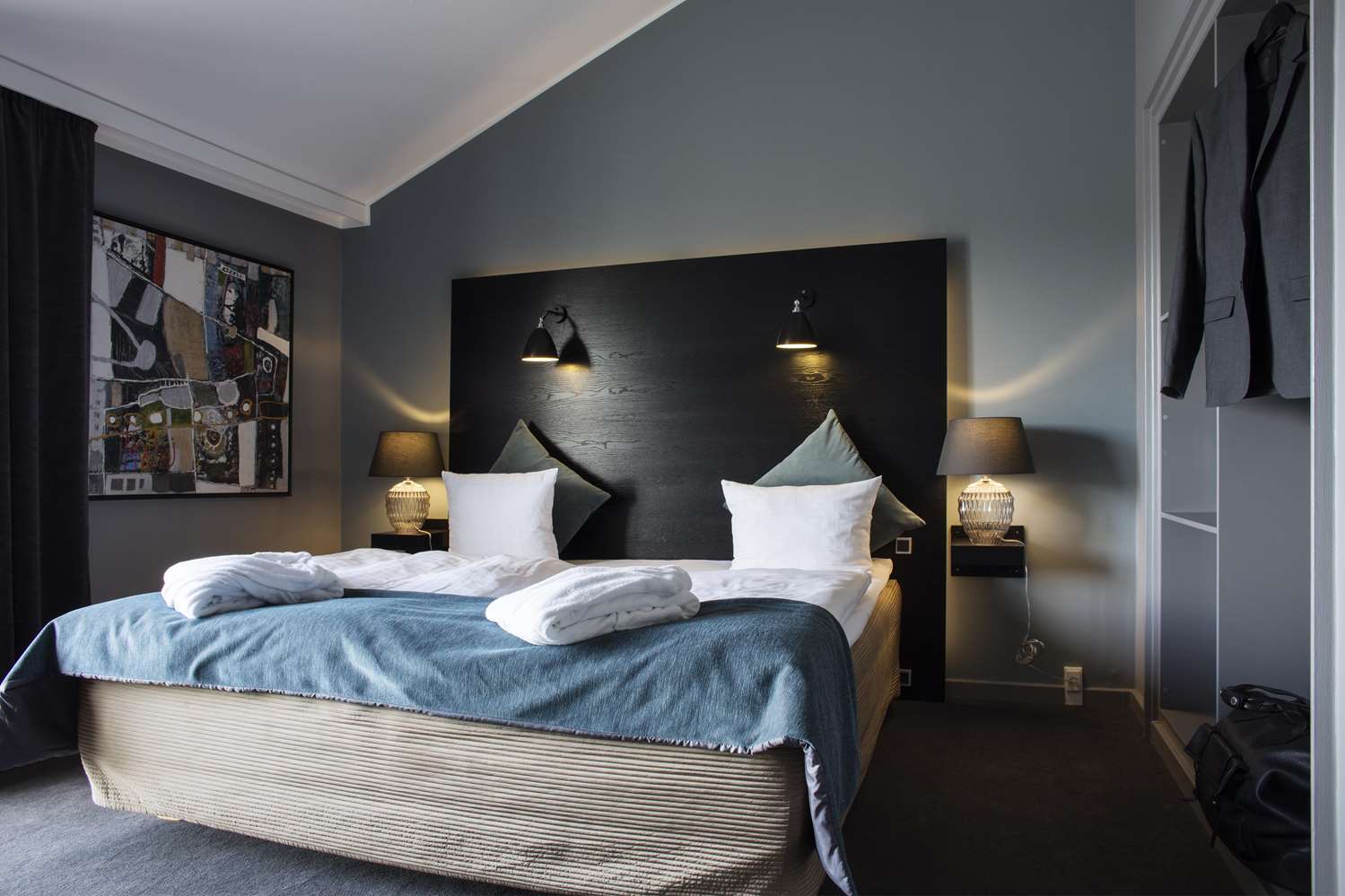 Double Room, Queen Superior 