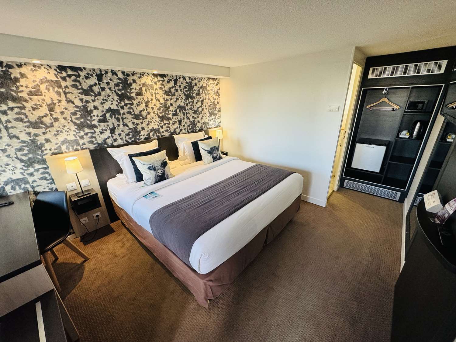 Supérieur(e) chambre