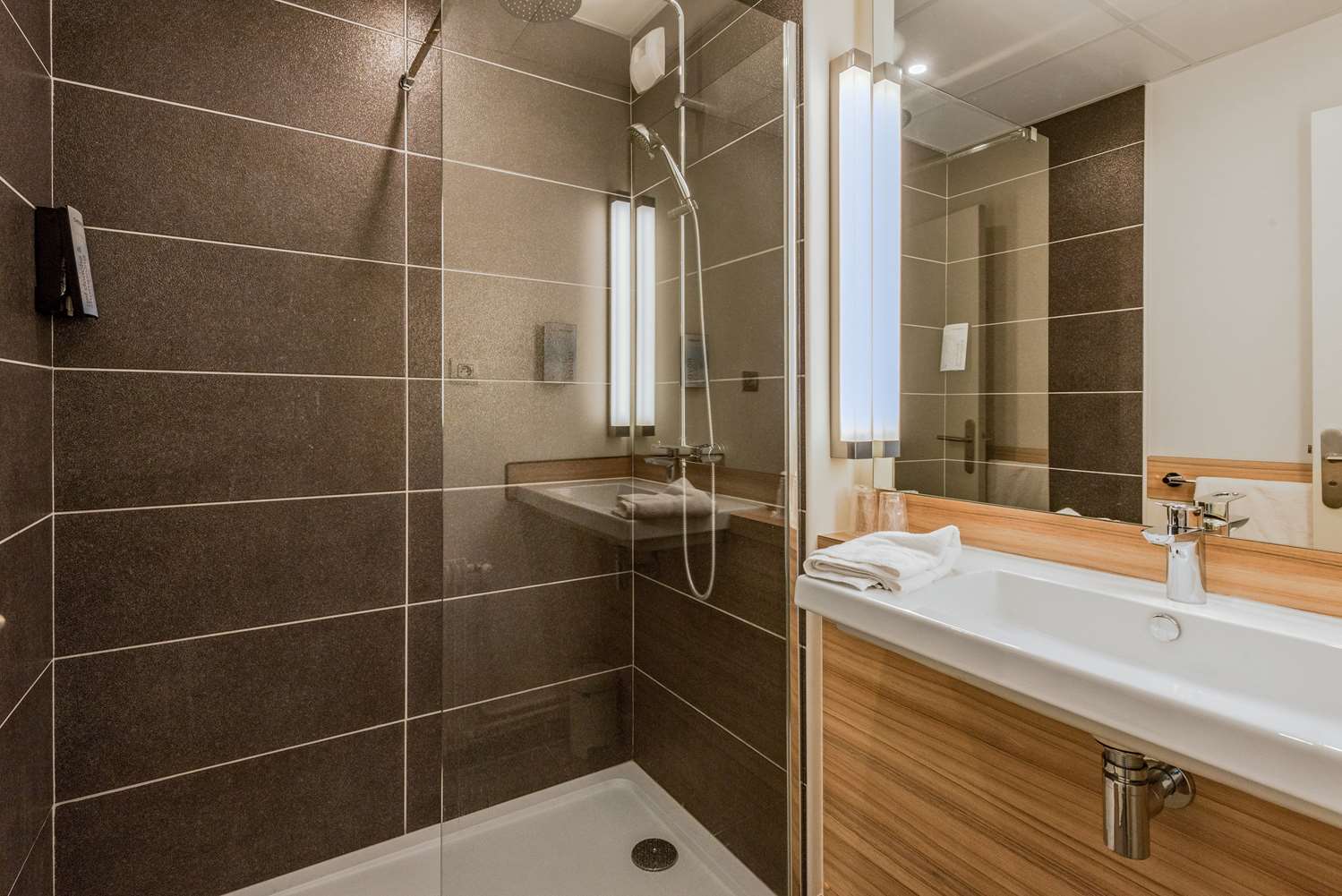 Chambre avec 2 lits