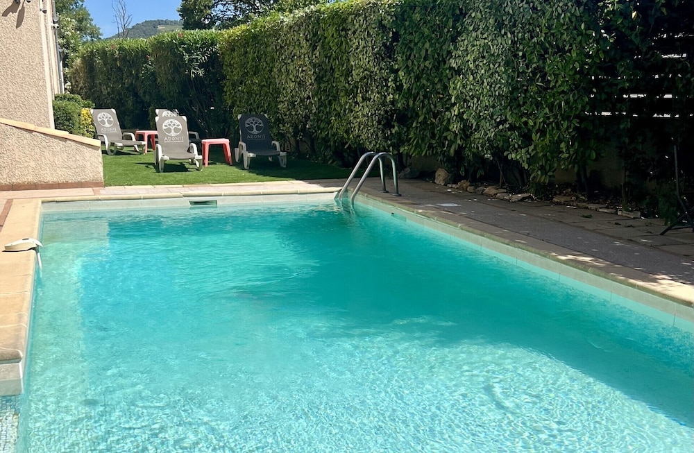 en – Provence – Adonis Arc Hôtel Aix