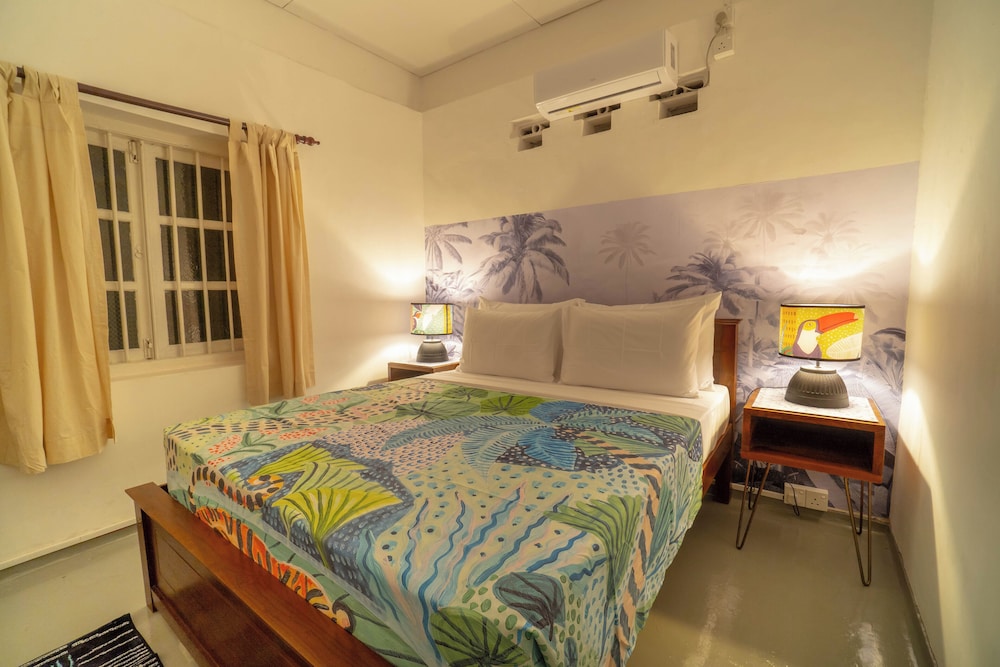 Bird Of Paradise – Ahangama Villa