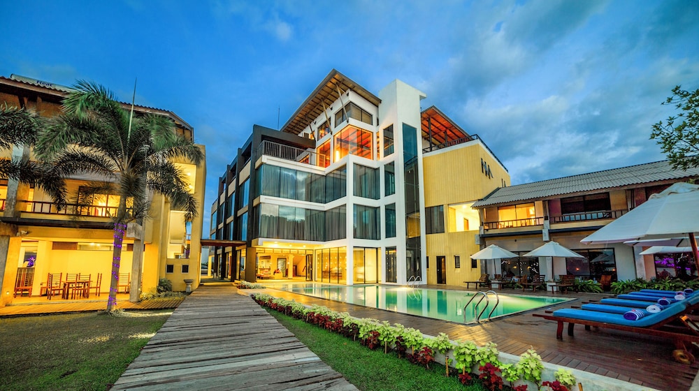 Amagi Aria Airport Transit Hotel
