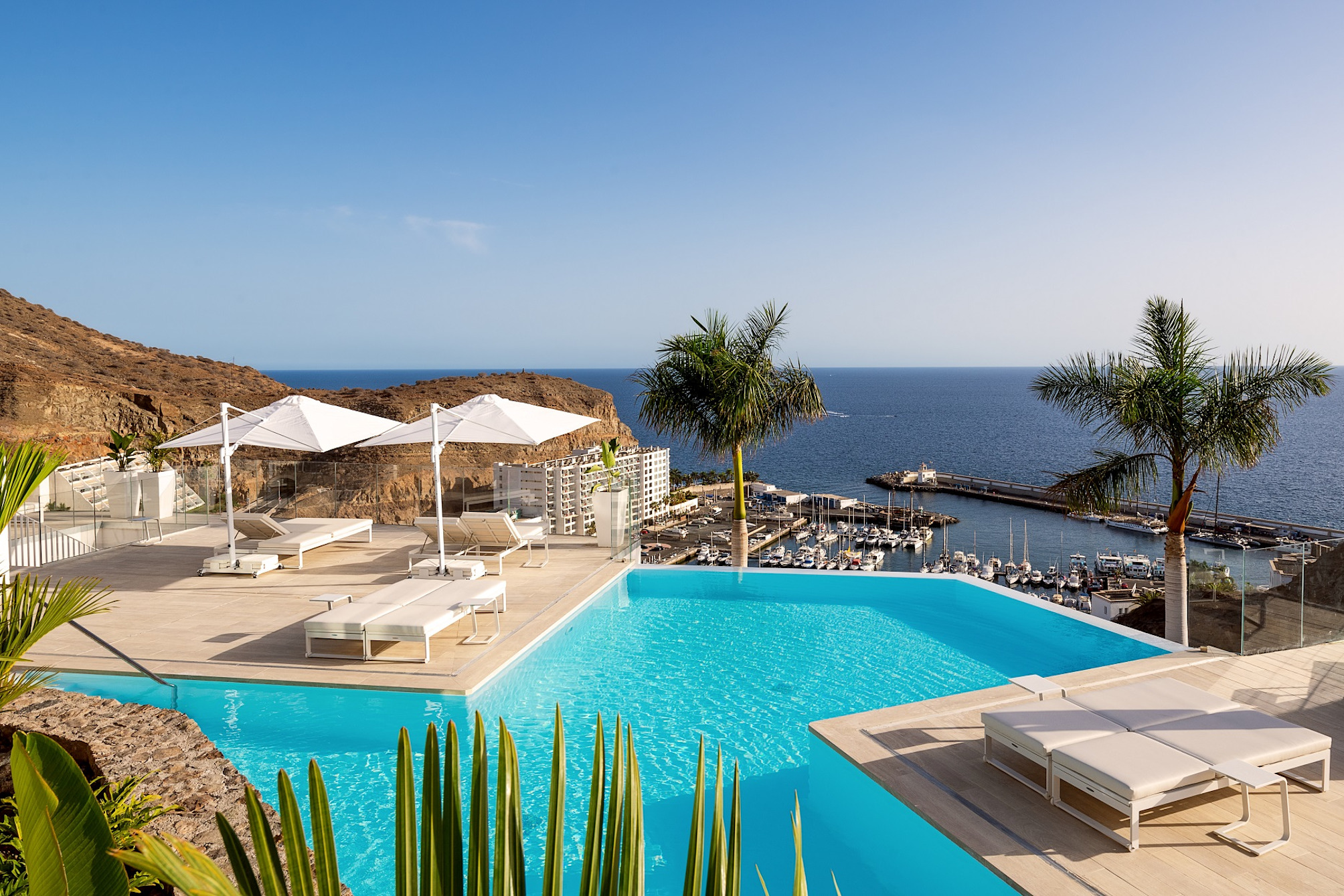 Grand Horizon Luxury Boutique Suites 1
