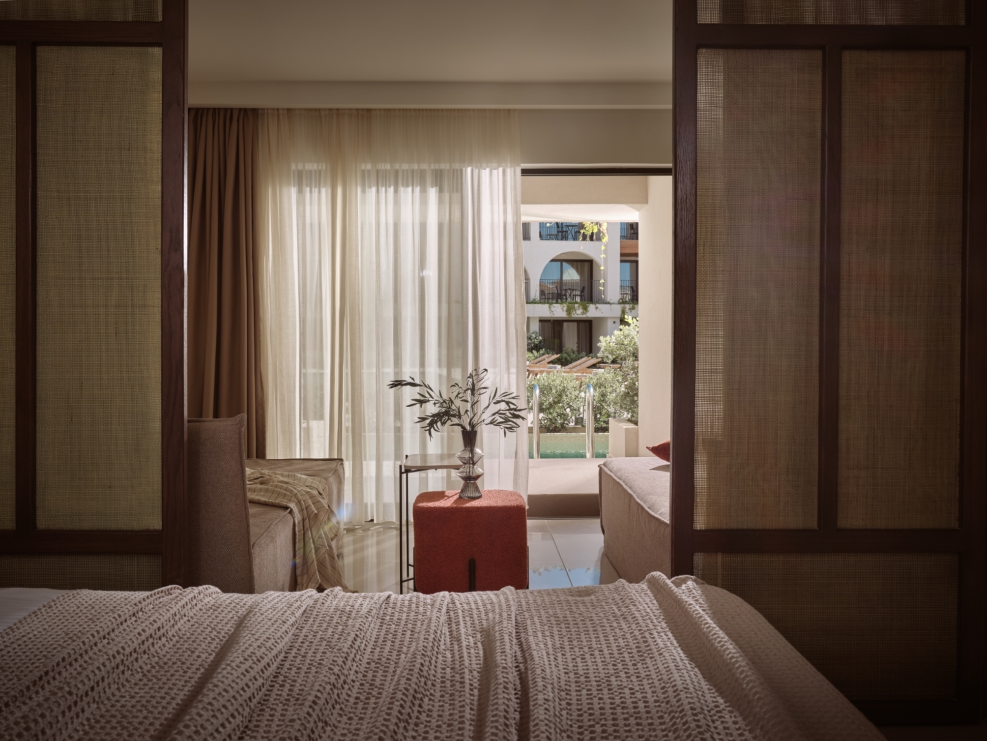 Deluxe 1 Bedroom Suite with Shared Pool