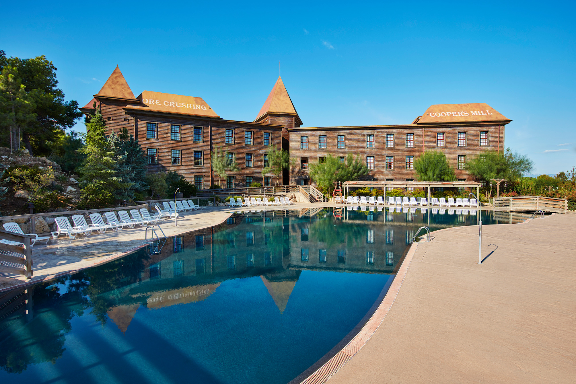 PortAventura Hotel Gold River 4* - Includes unlimited access to PortAventura Park & 1 access to Ferrari Land 2