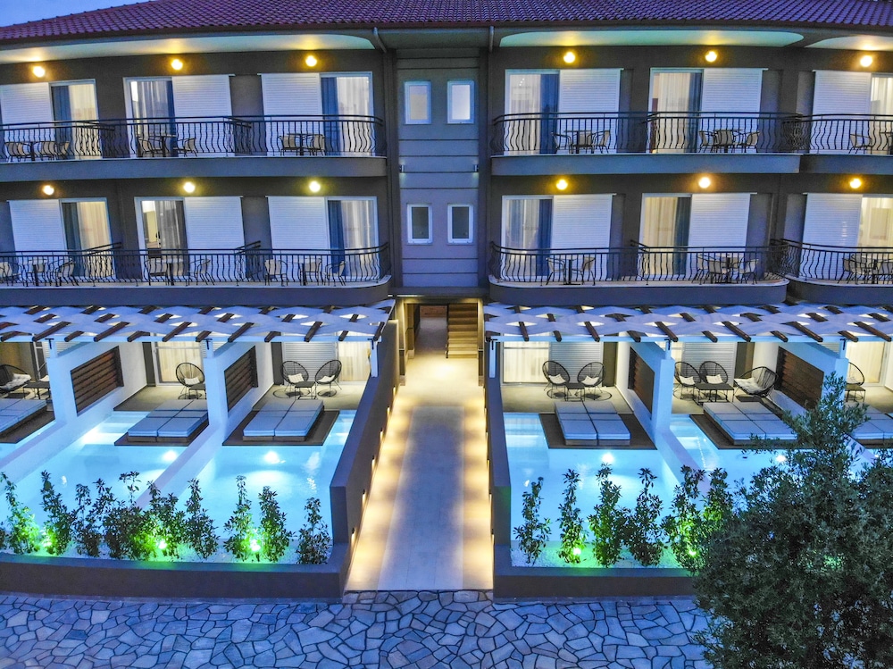 Hanioti – Royal Hotel and Suites