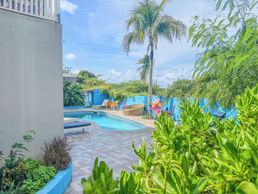 Advantage Apartments Curacao