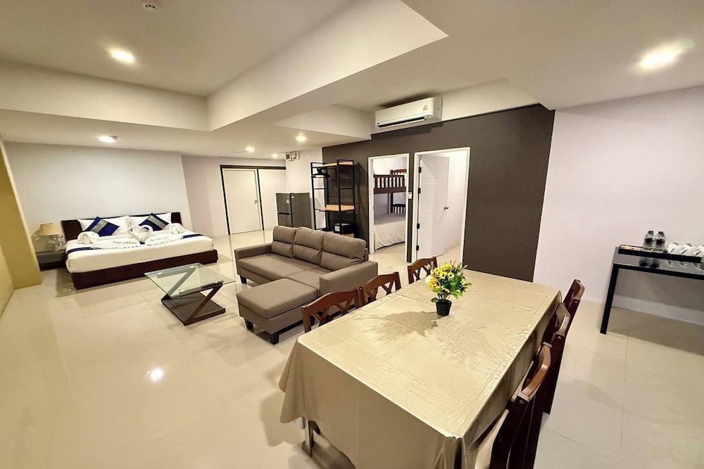 The Thames Pool Access Resort & Villa – SHA Extra Plus