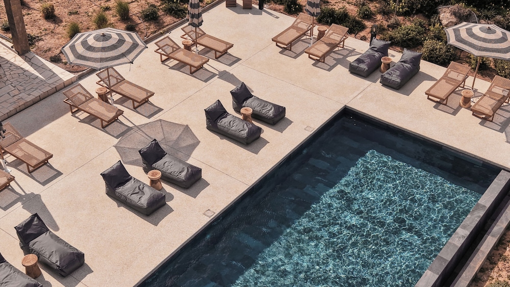 Ovea Paros