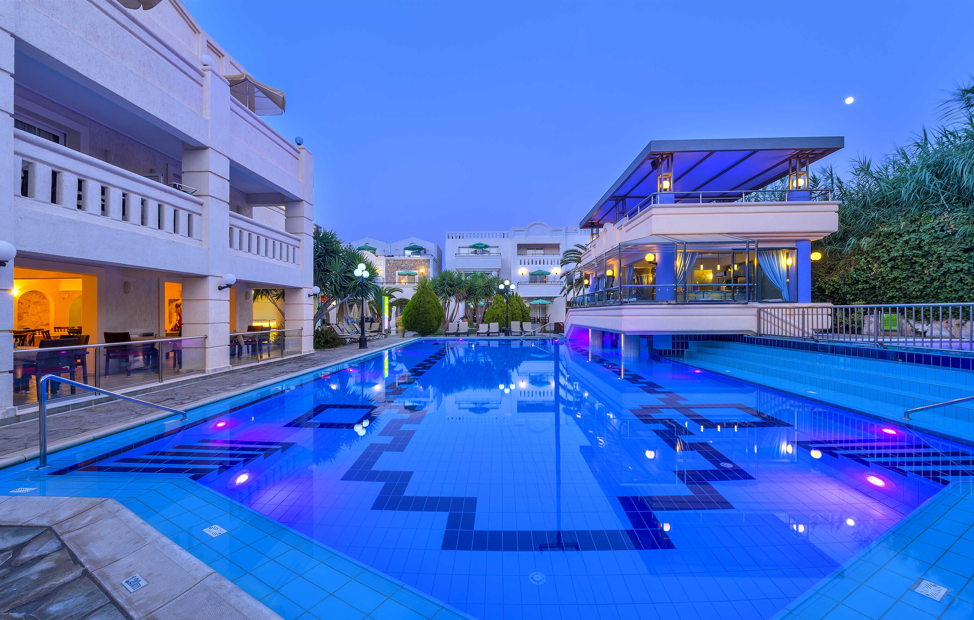 Castle Suites Hotel 1