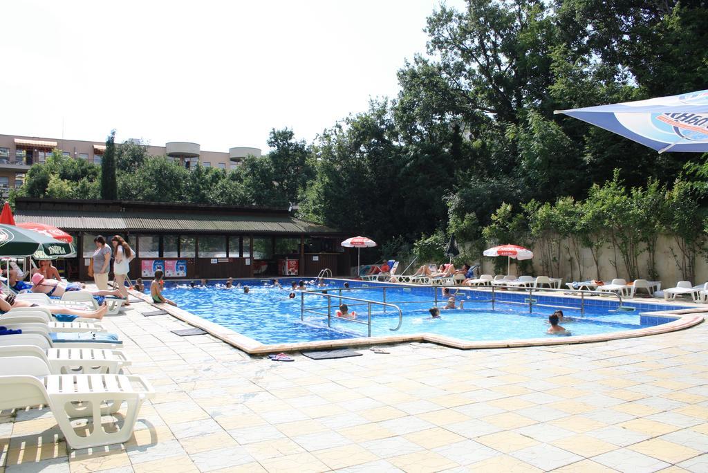 Sunny Varshava Hotel