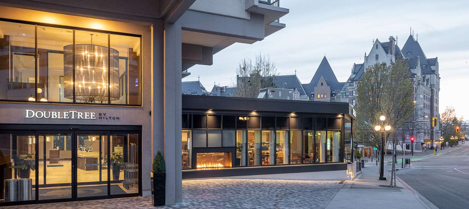 DoubleTree by Hilton Hotel & Suites Victoria 1