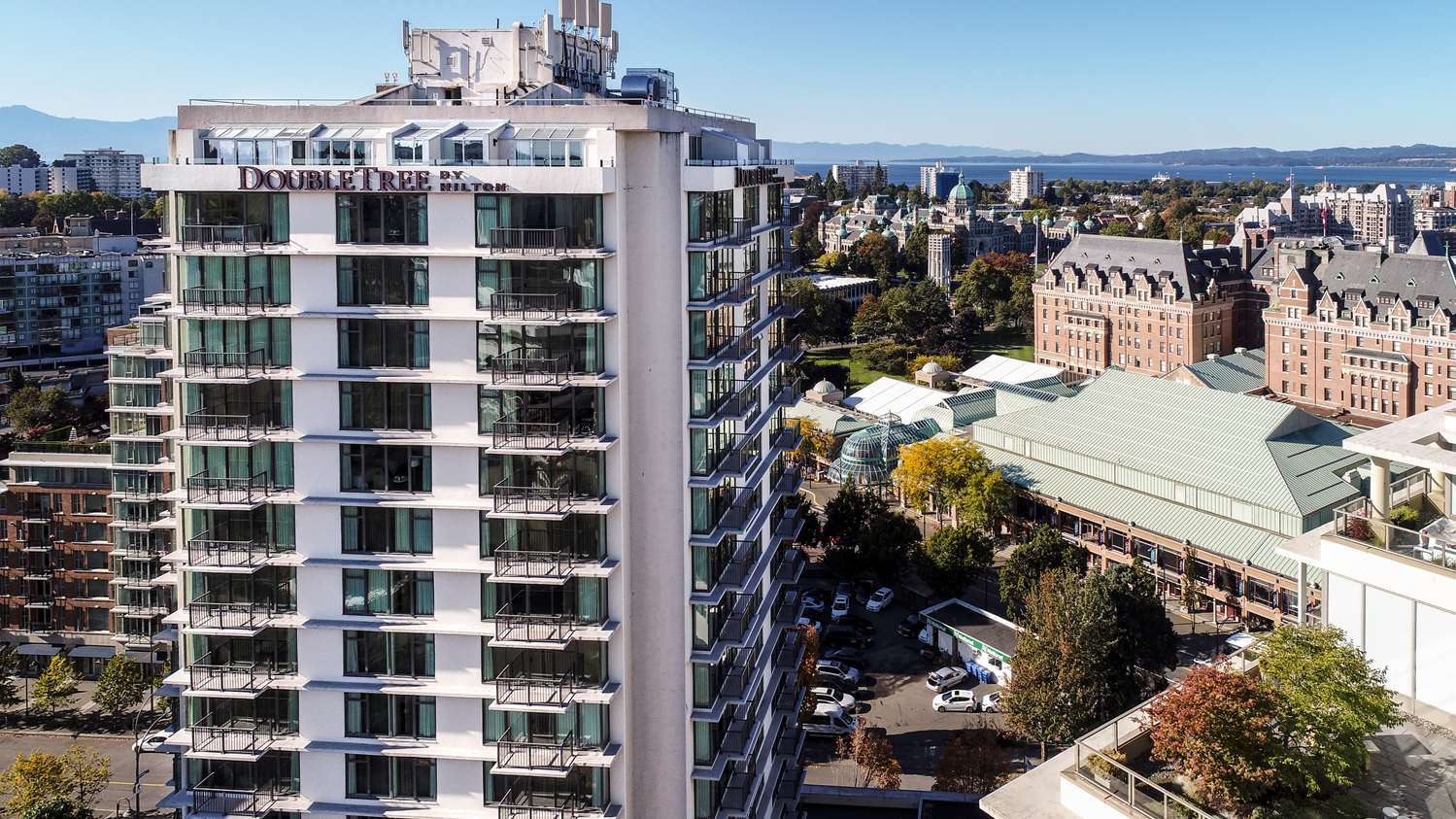 DoubleTree by Hilton Hotel & Suites Victoria 2