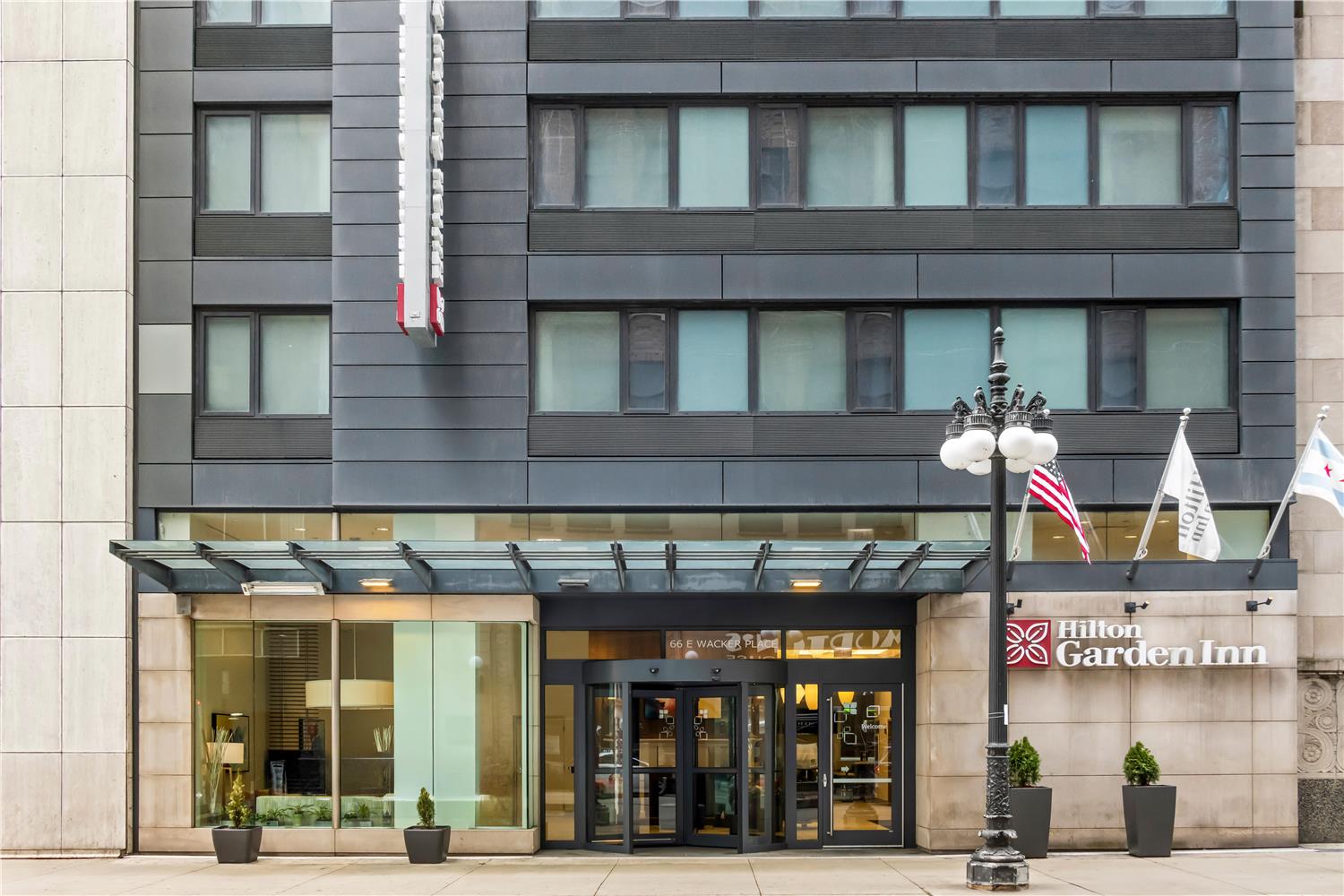 Hilton Garden Inn Chicago Downtown Riverwalk 1