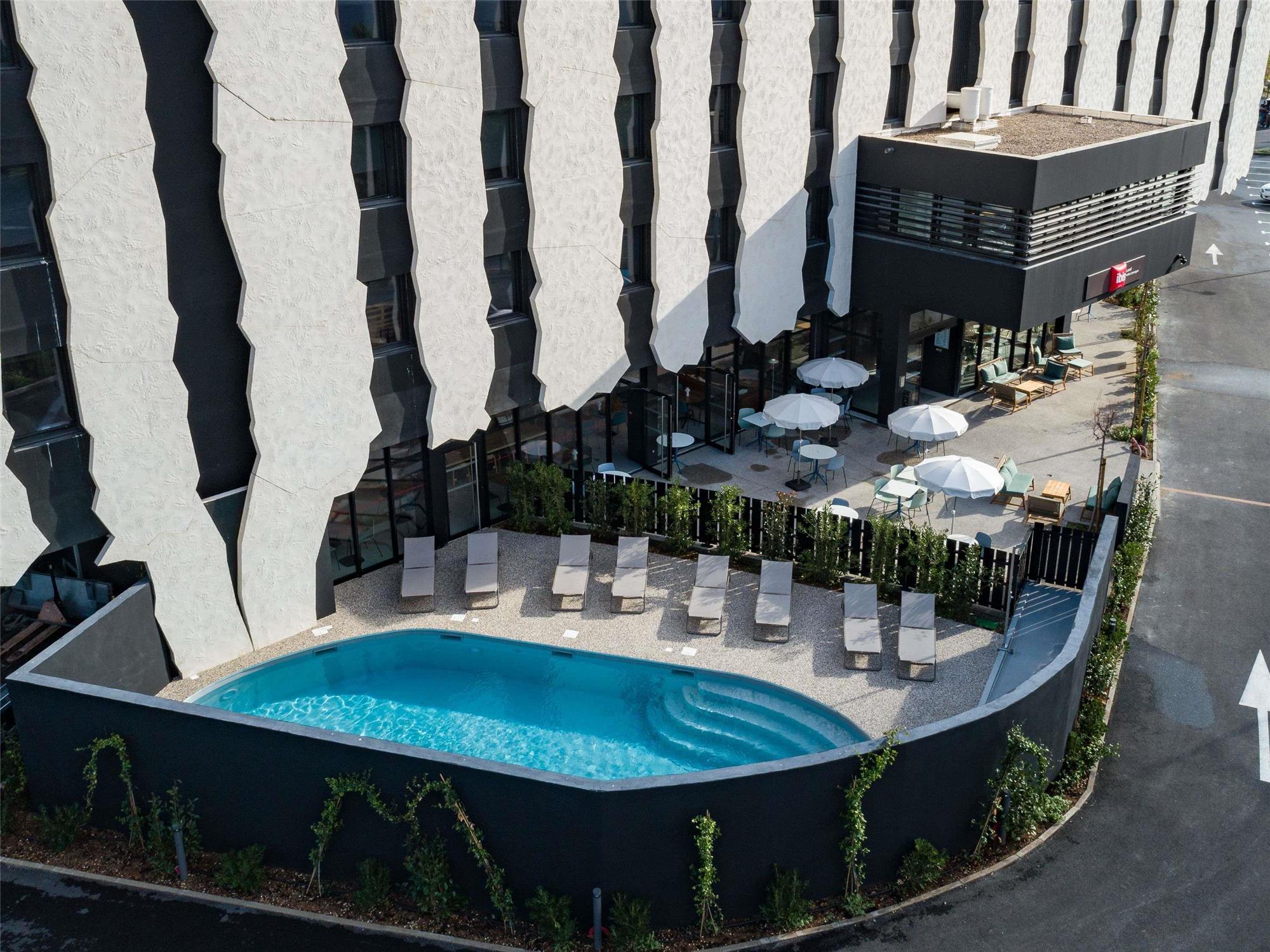 Roussillion – Ibis Lunel Petite Camargue